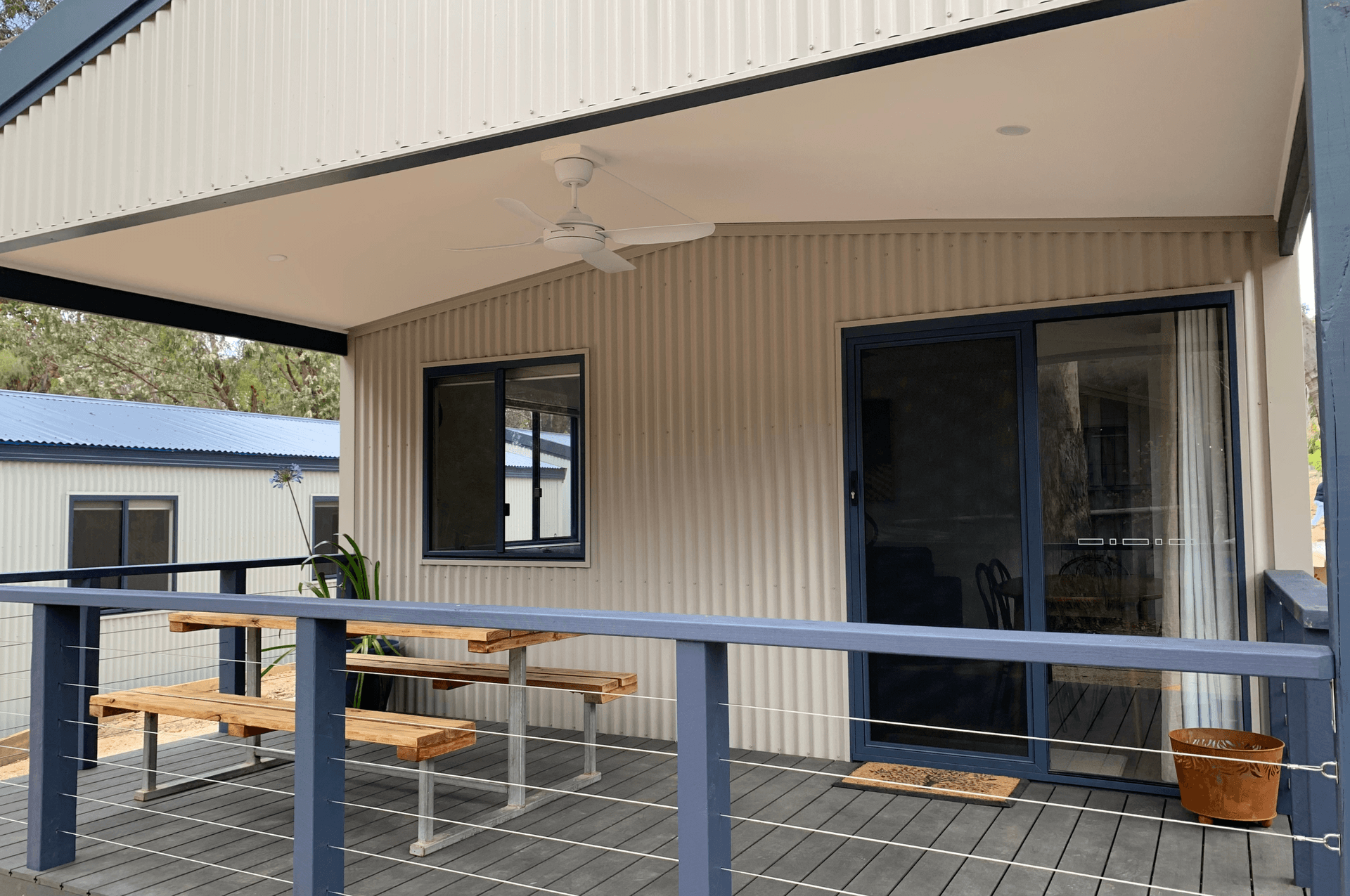Lakes Bushland Caravan Park - 3