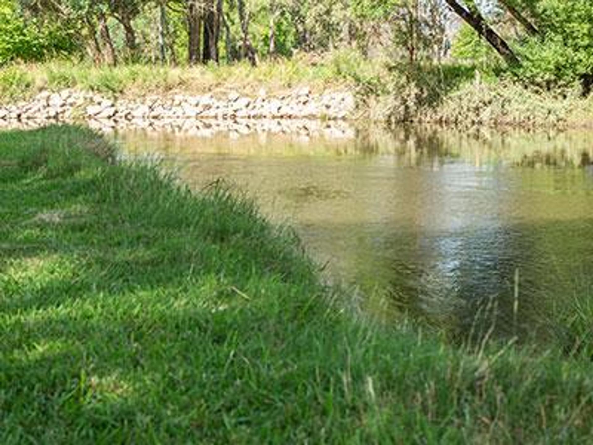 The Kergunyah Store & Caravan Park - 3