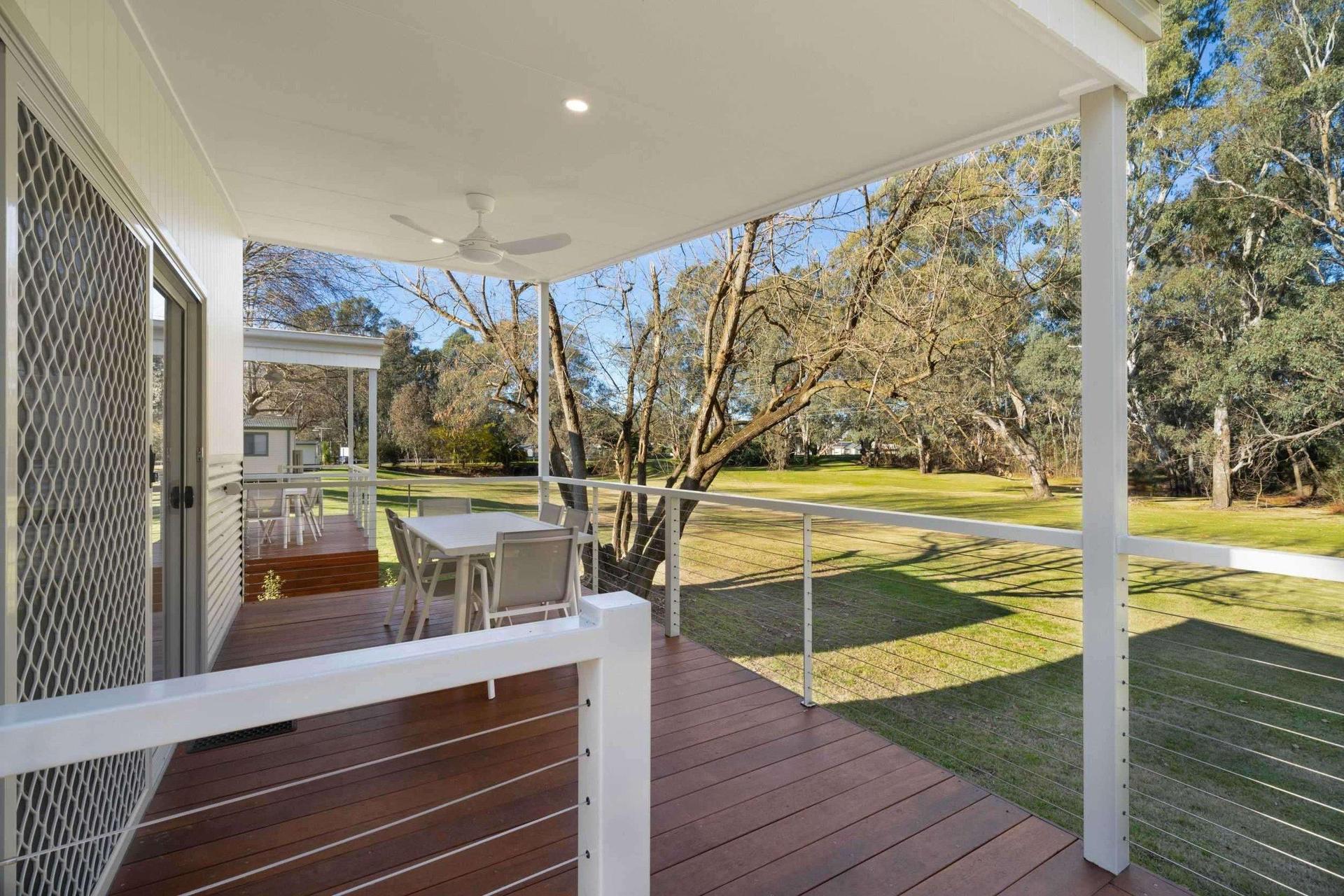Painters Island Caravan Park, Wangaratta, Victoria - 2