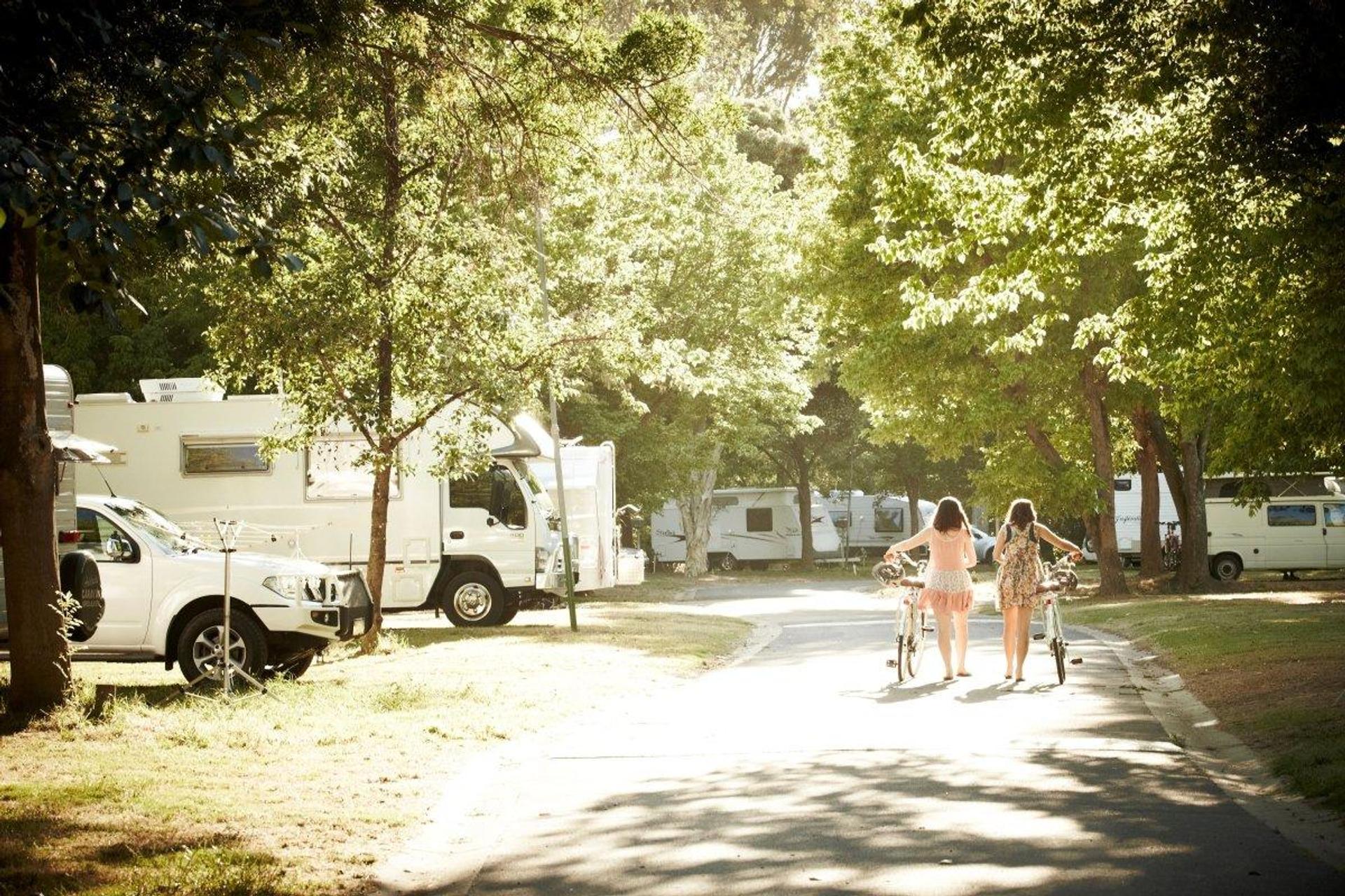 Painters Island Caravan Park, Wangaratta, Victoria - 4