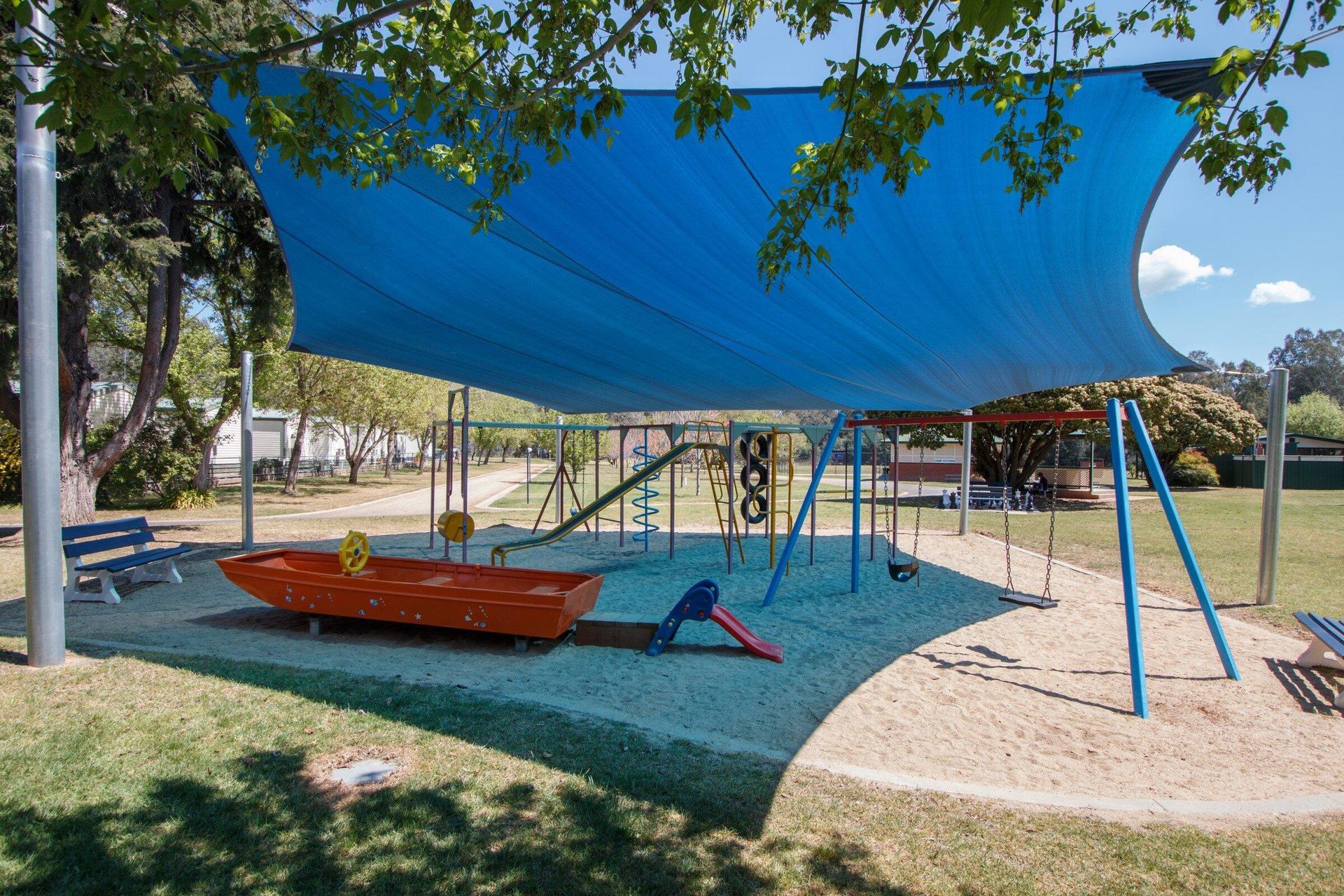 Painters Island Caravan Park, Wangaratta, Victoria - 5