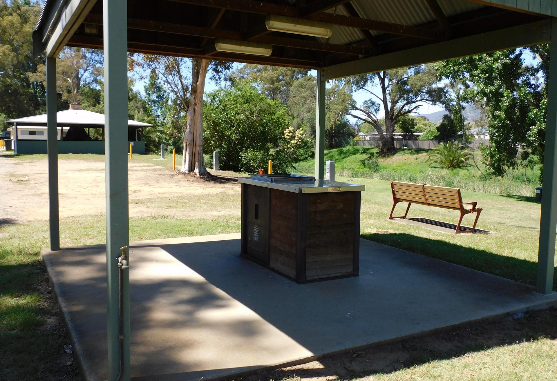 Swifts Creek Caravan Park - 3