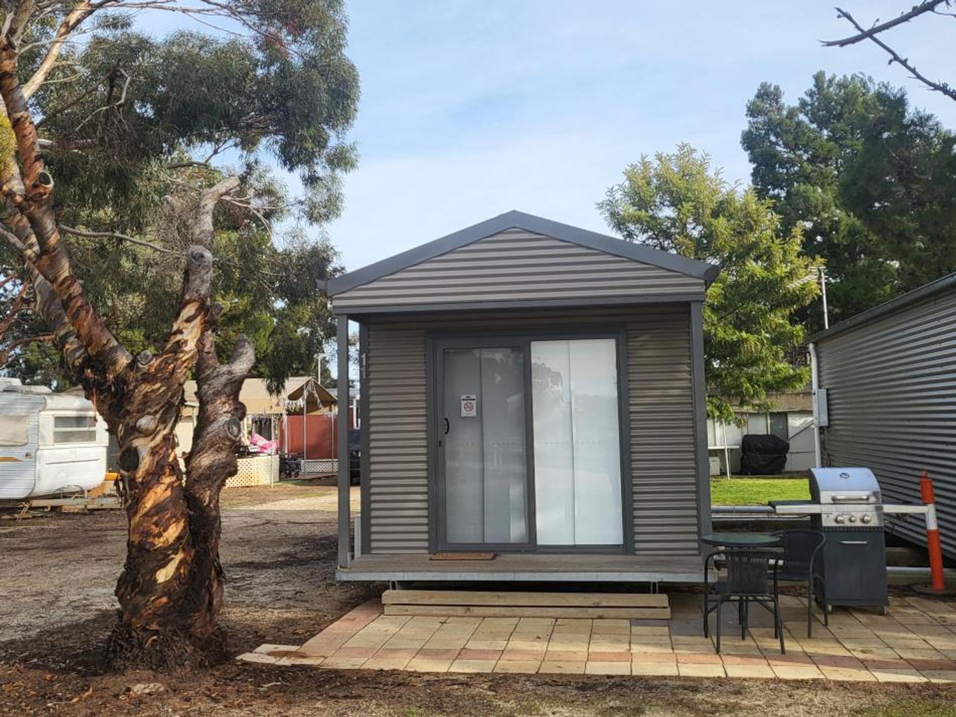 Kangaroo Lake Caravan Park - 3