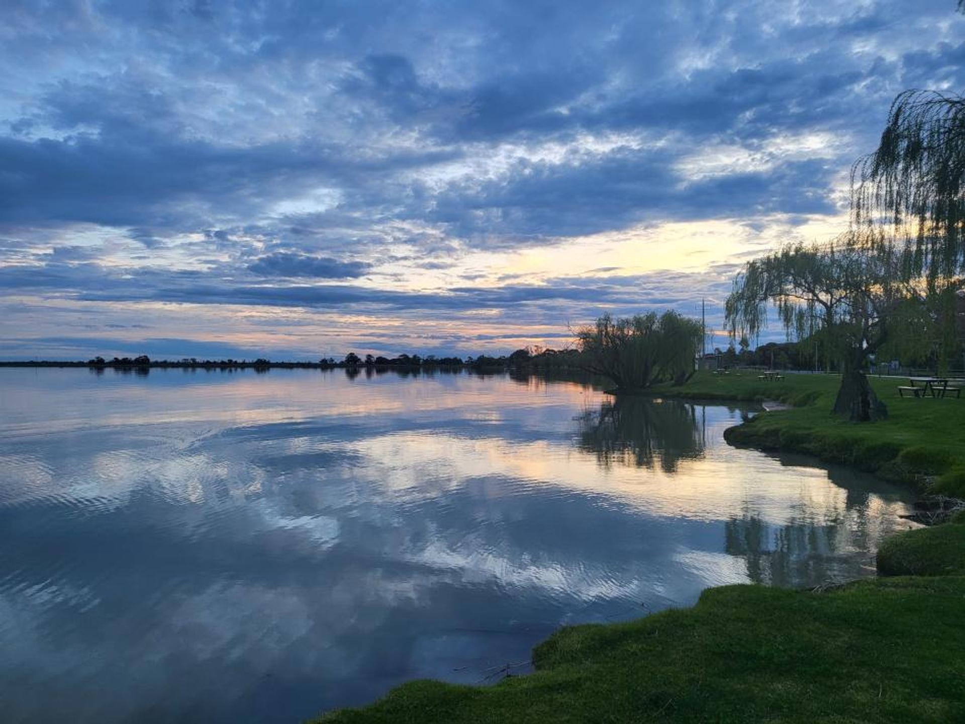 Kangaroo Lake Caravan Park - 1