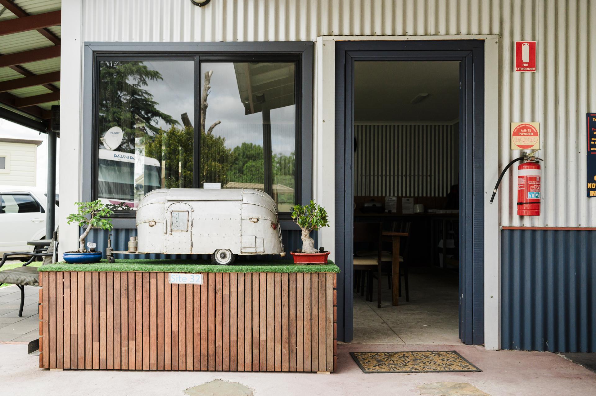Golden Country Motel & Caravan Park - 5