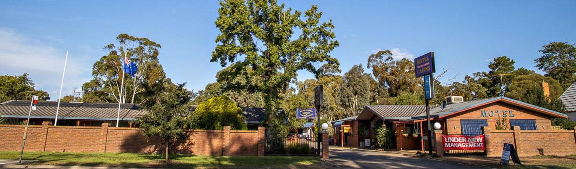 Golden Country Motel & Caravan Park