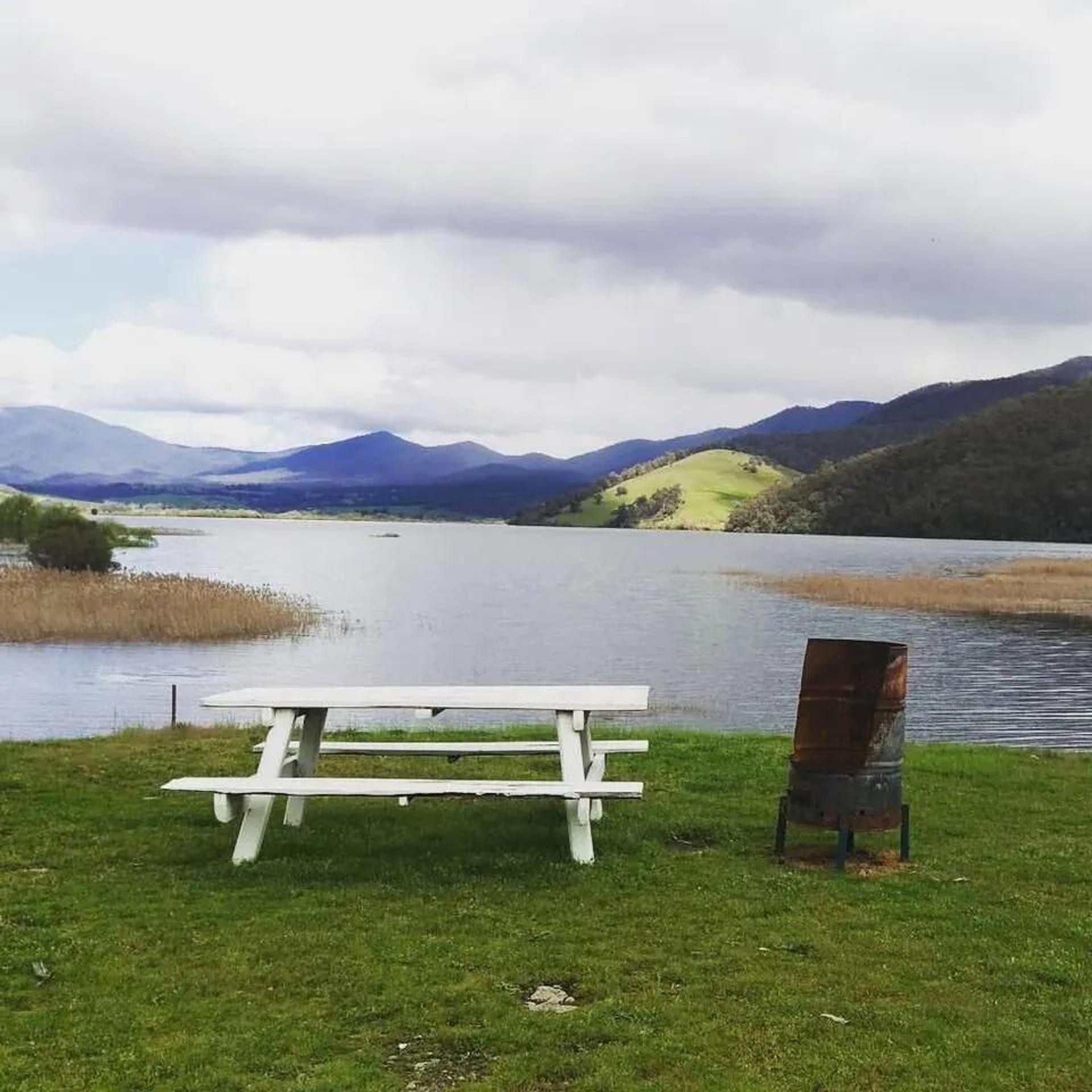 Khancoban Lakeside Caravan Park - 2
