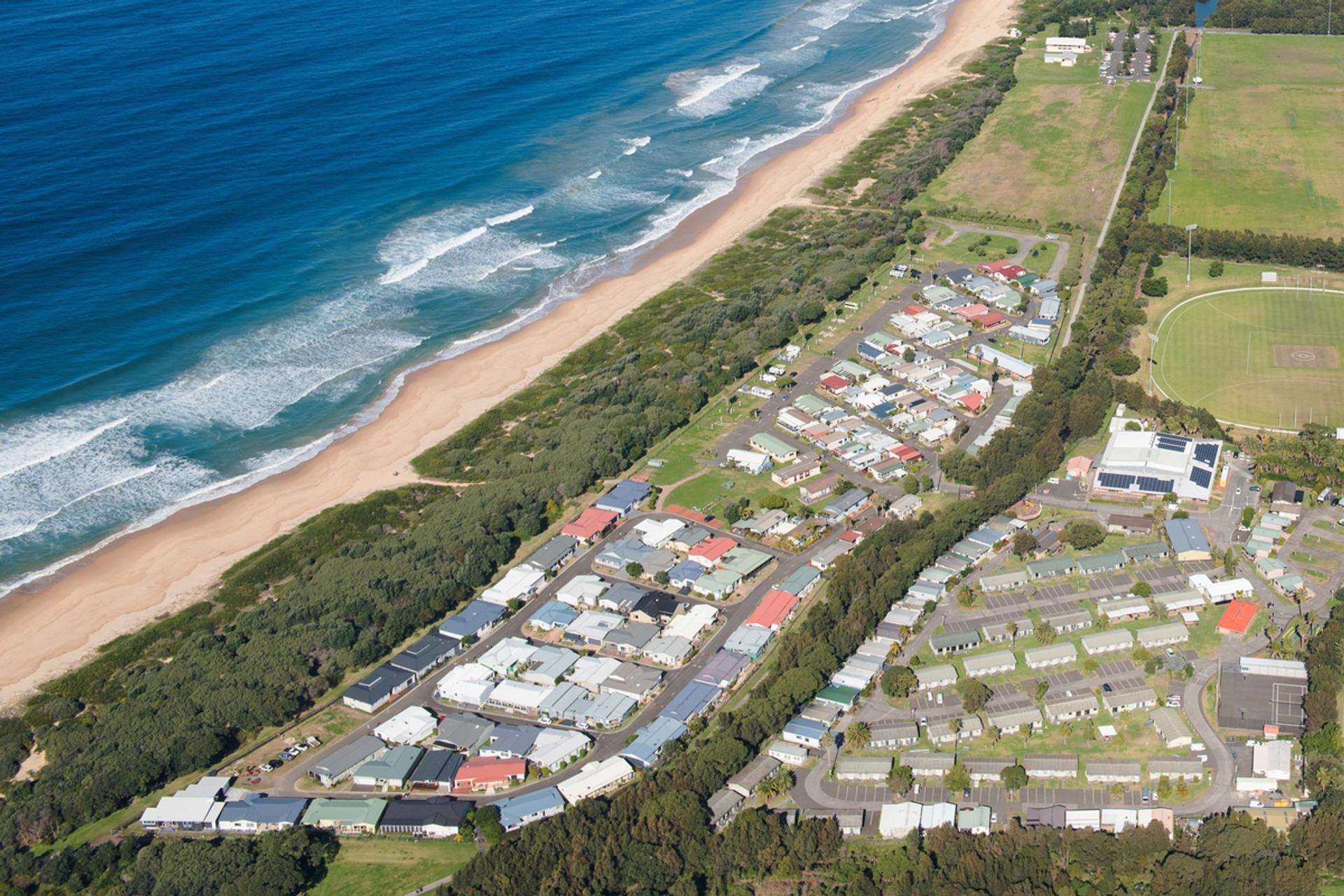 Wollongong Surf Leisure Resort - 1