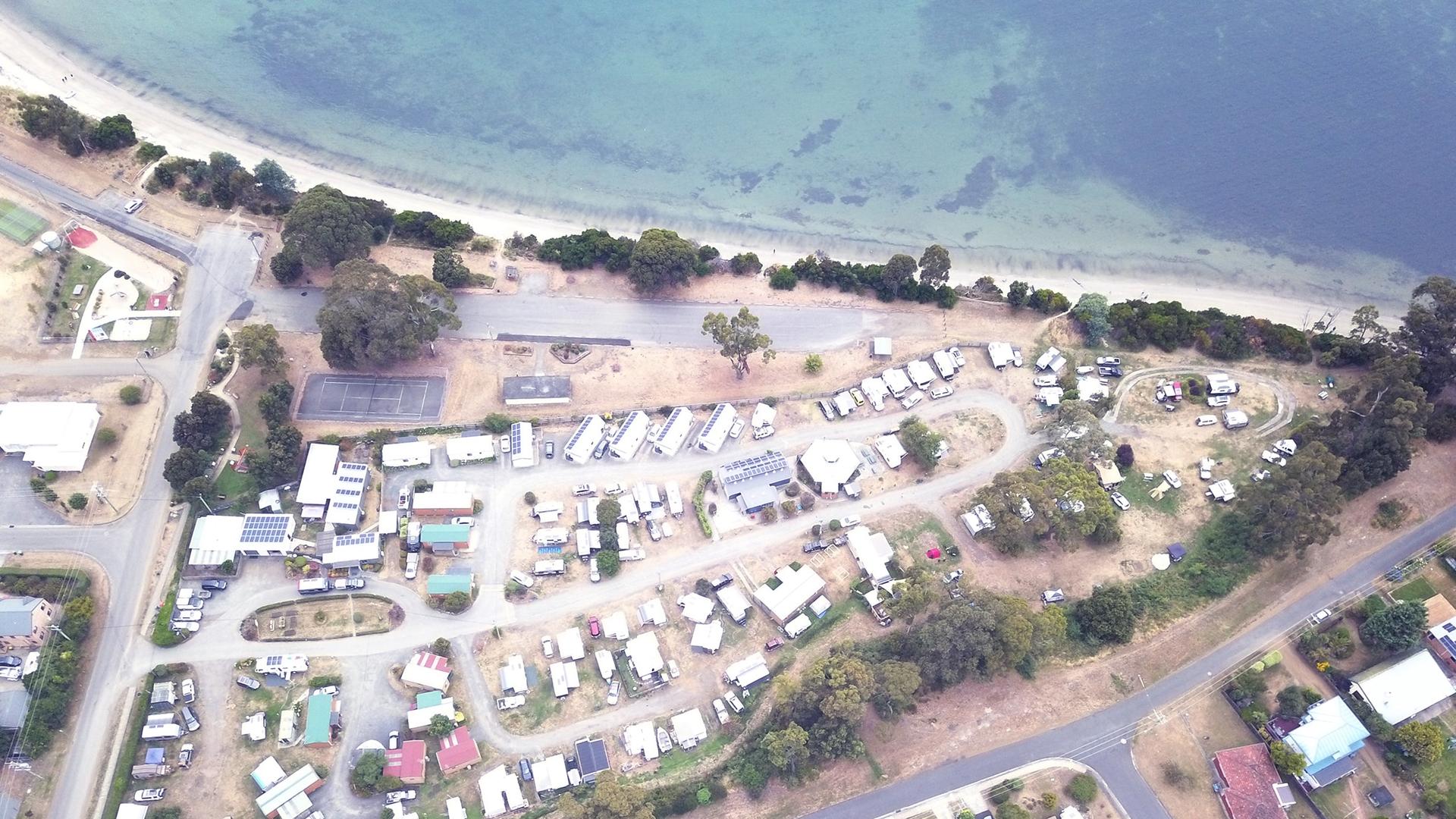 Snug Beach Cabin & Caravan Park - 2