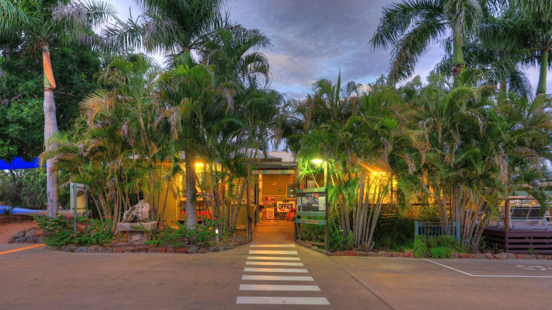 Big4 Aussie Outback Oasis Holiday Park - 2