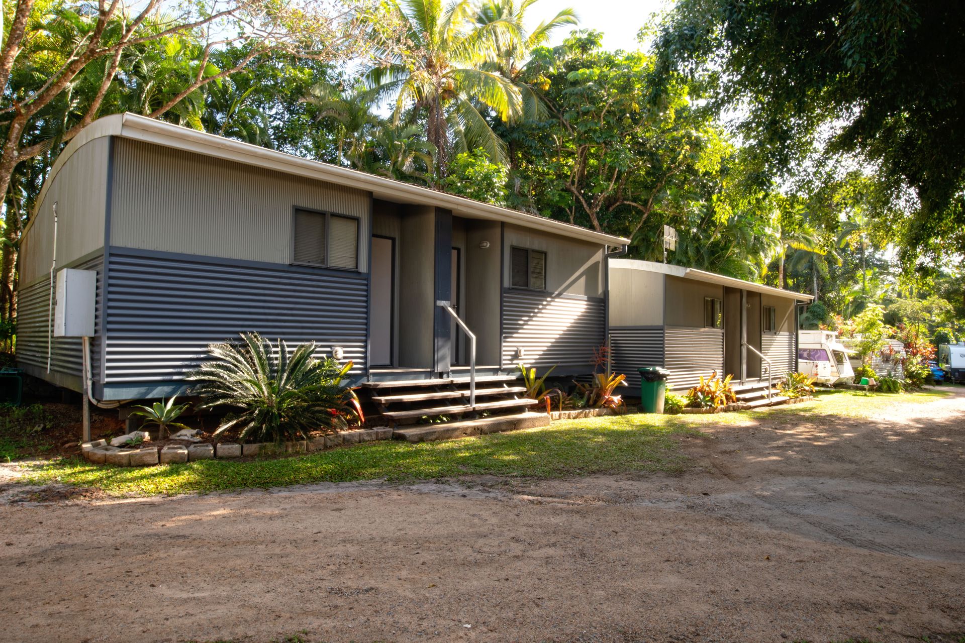Tropical Hibiscus Caravan Park - 5
