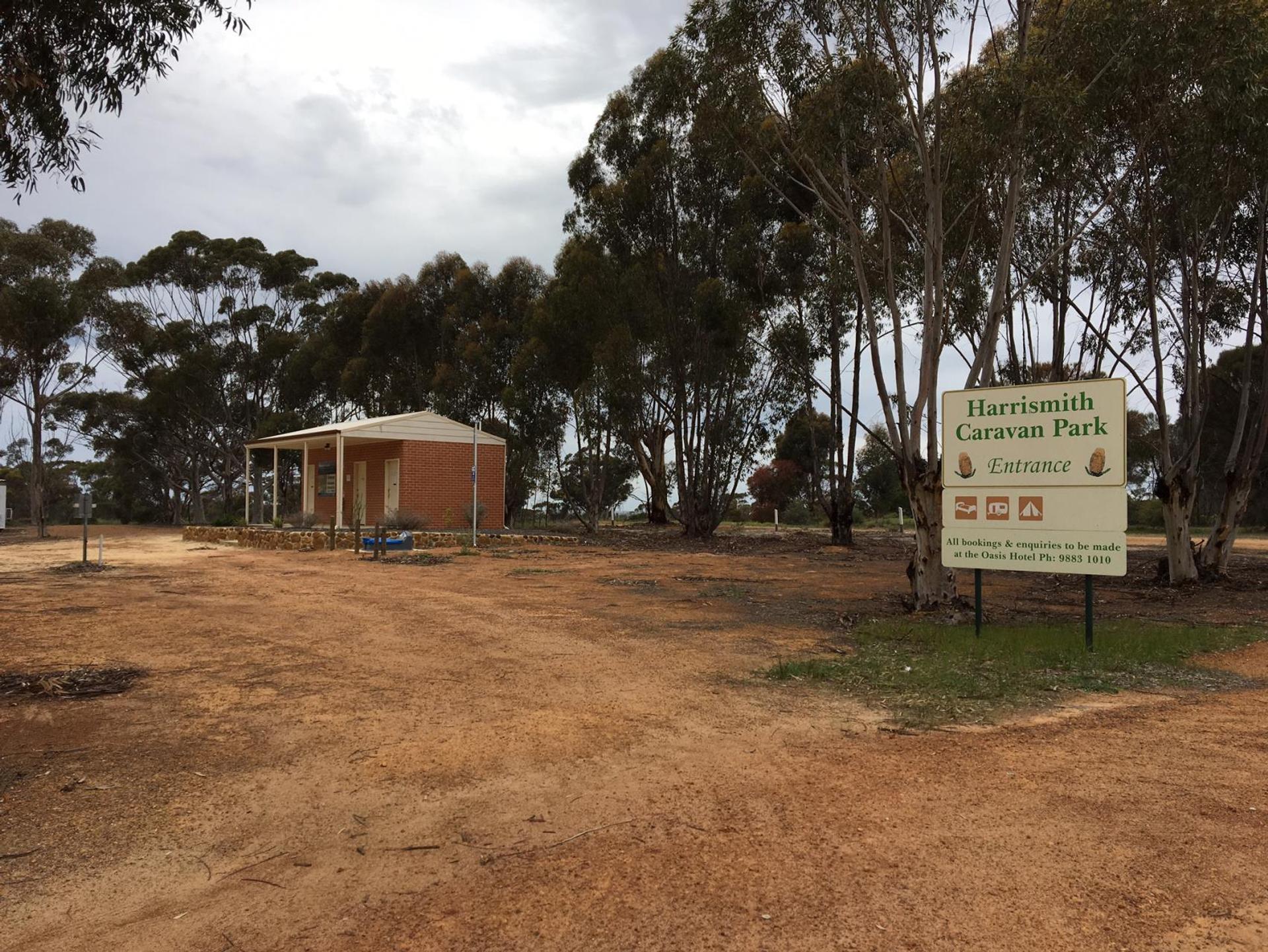 Lake Yealering Caravan Park - 1