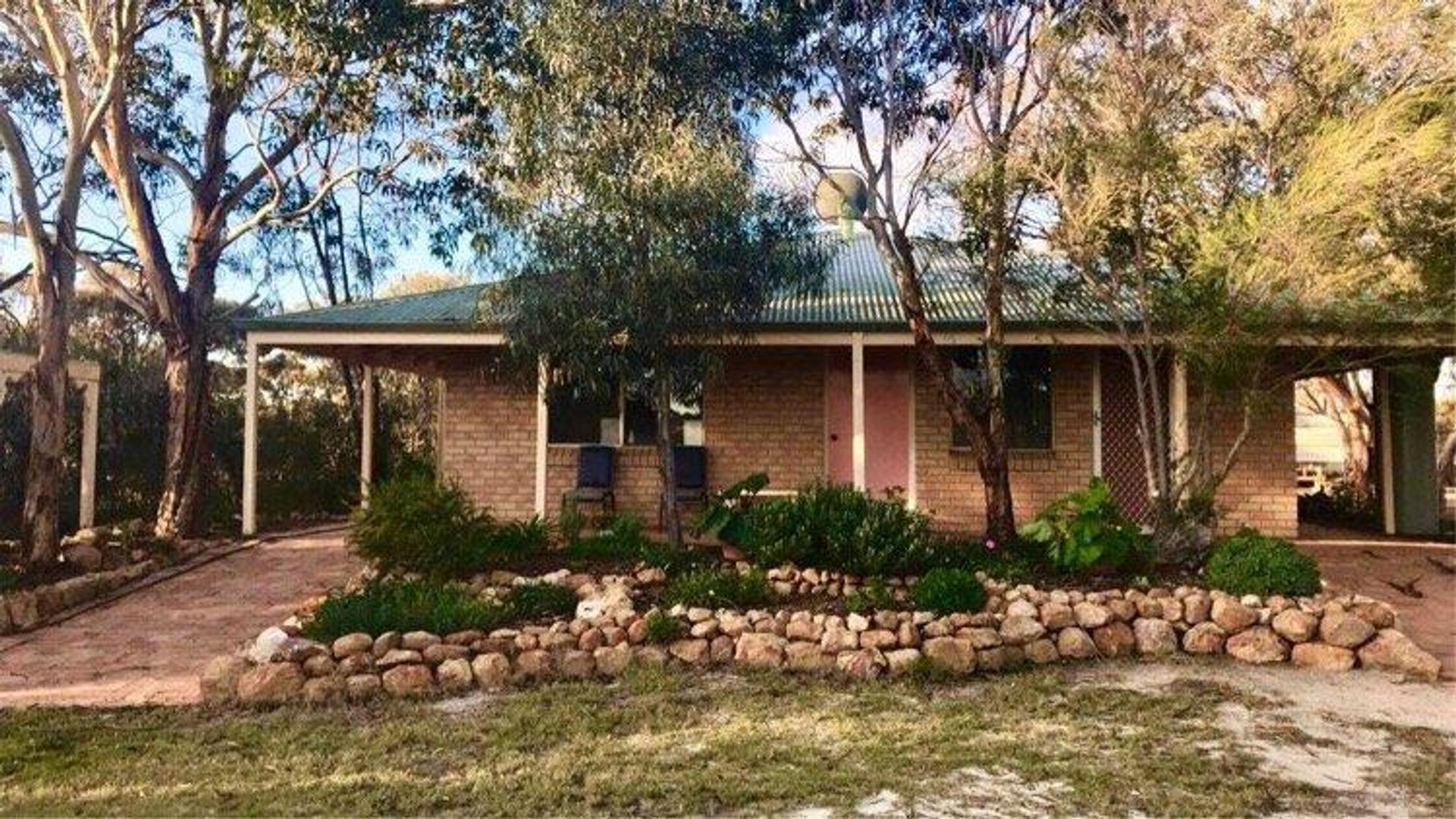 Lake Grace Caravan Park - 4