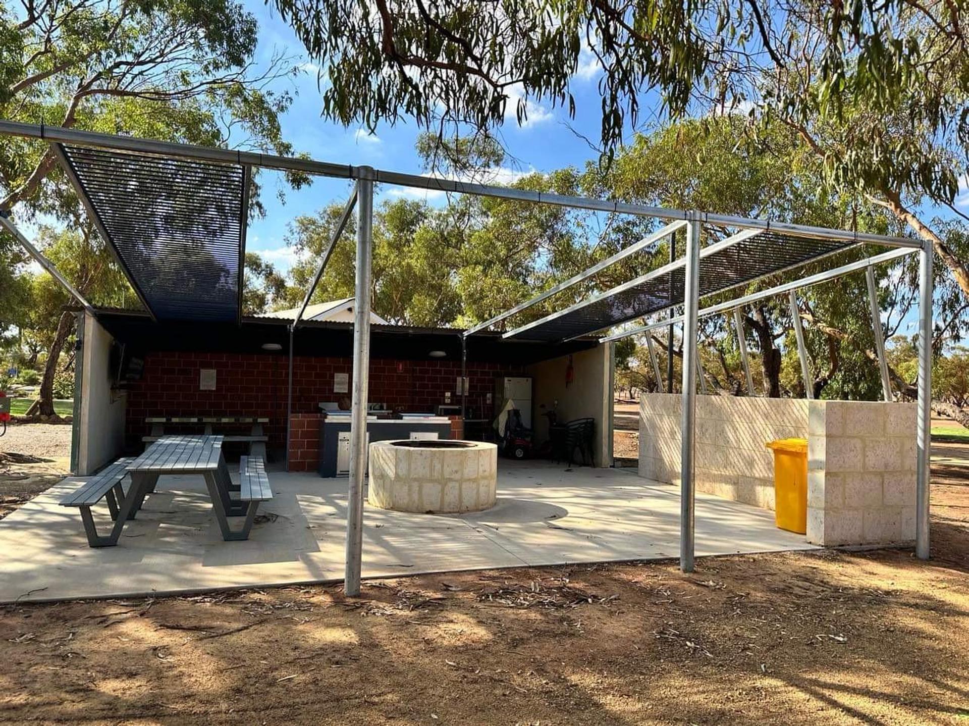 Perenjori Caravan Park - 1