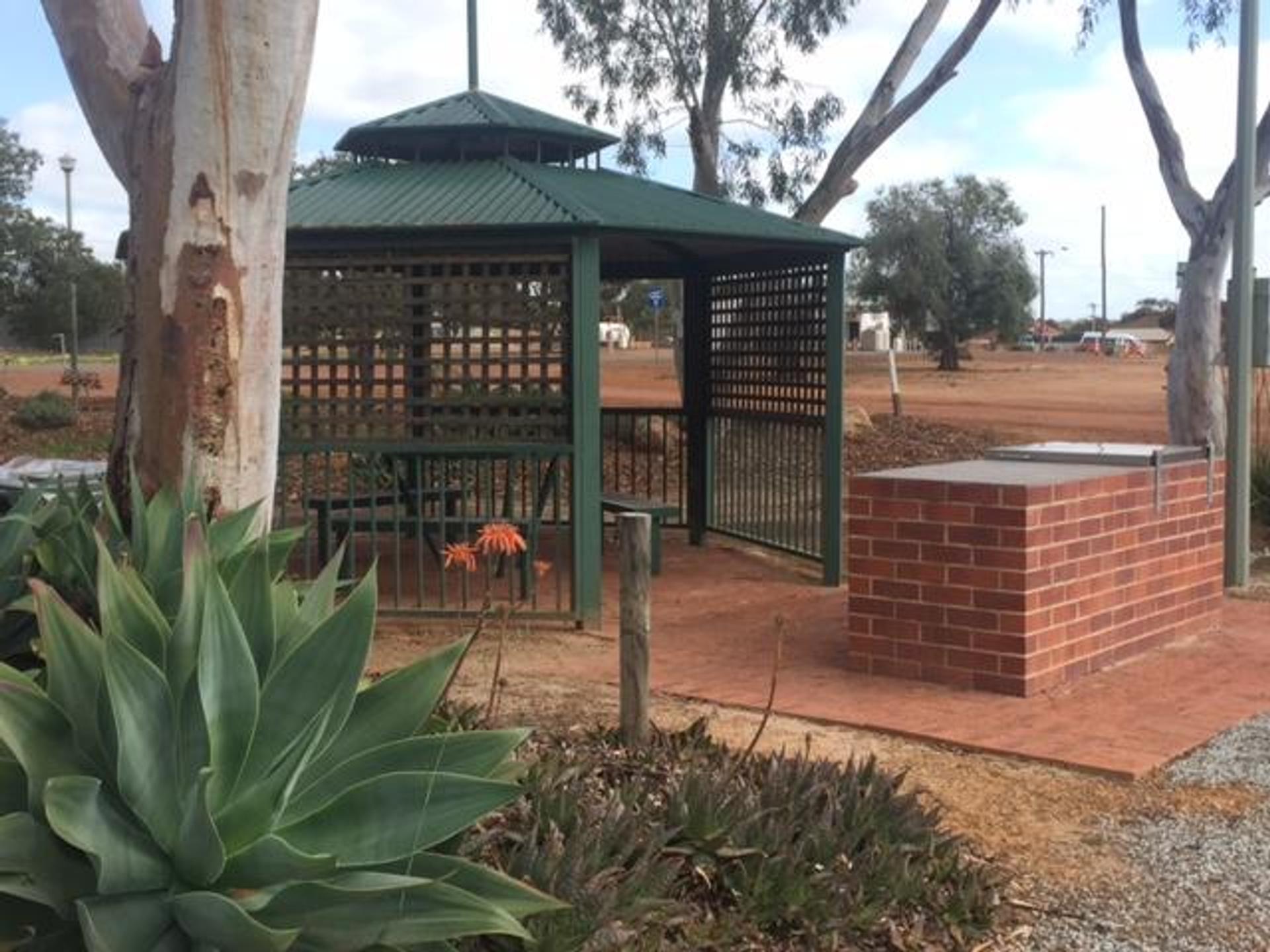 Goomalling Caravan Park - 2