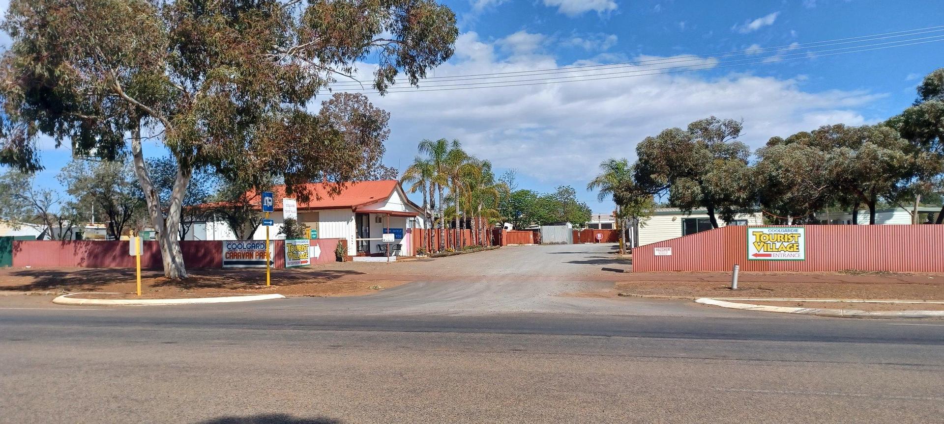 Coolgardie Tourist Village - 2