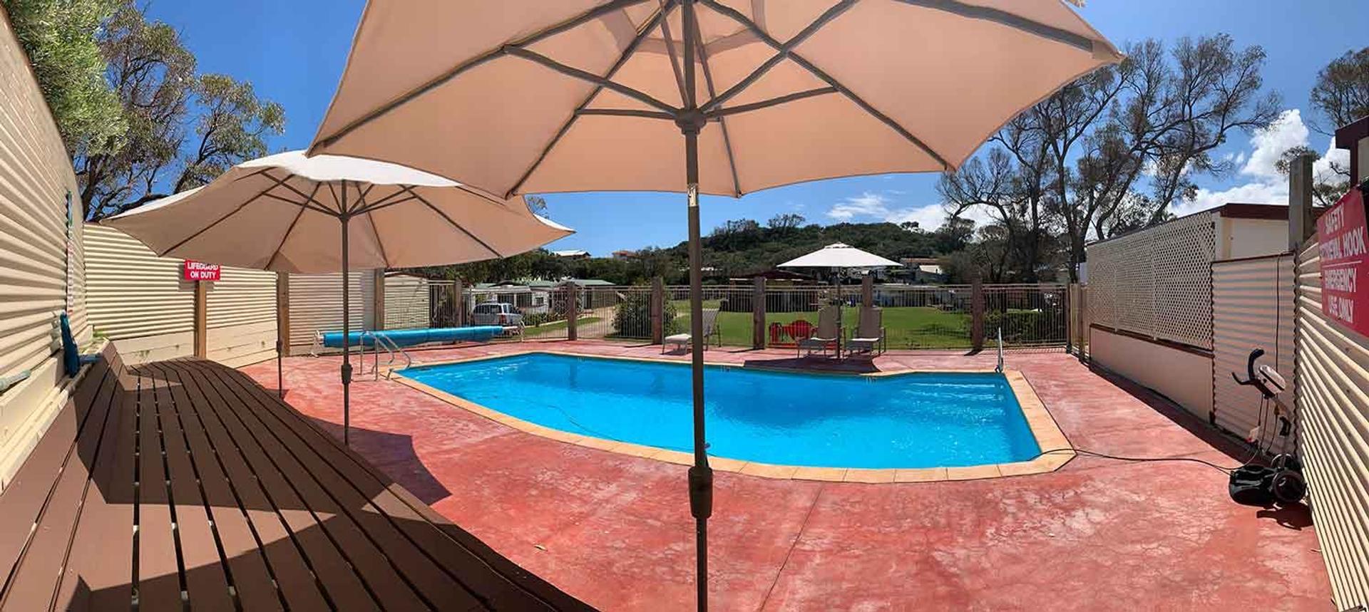 Binningup Beach Caravan Park - 1