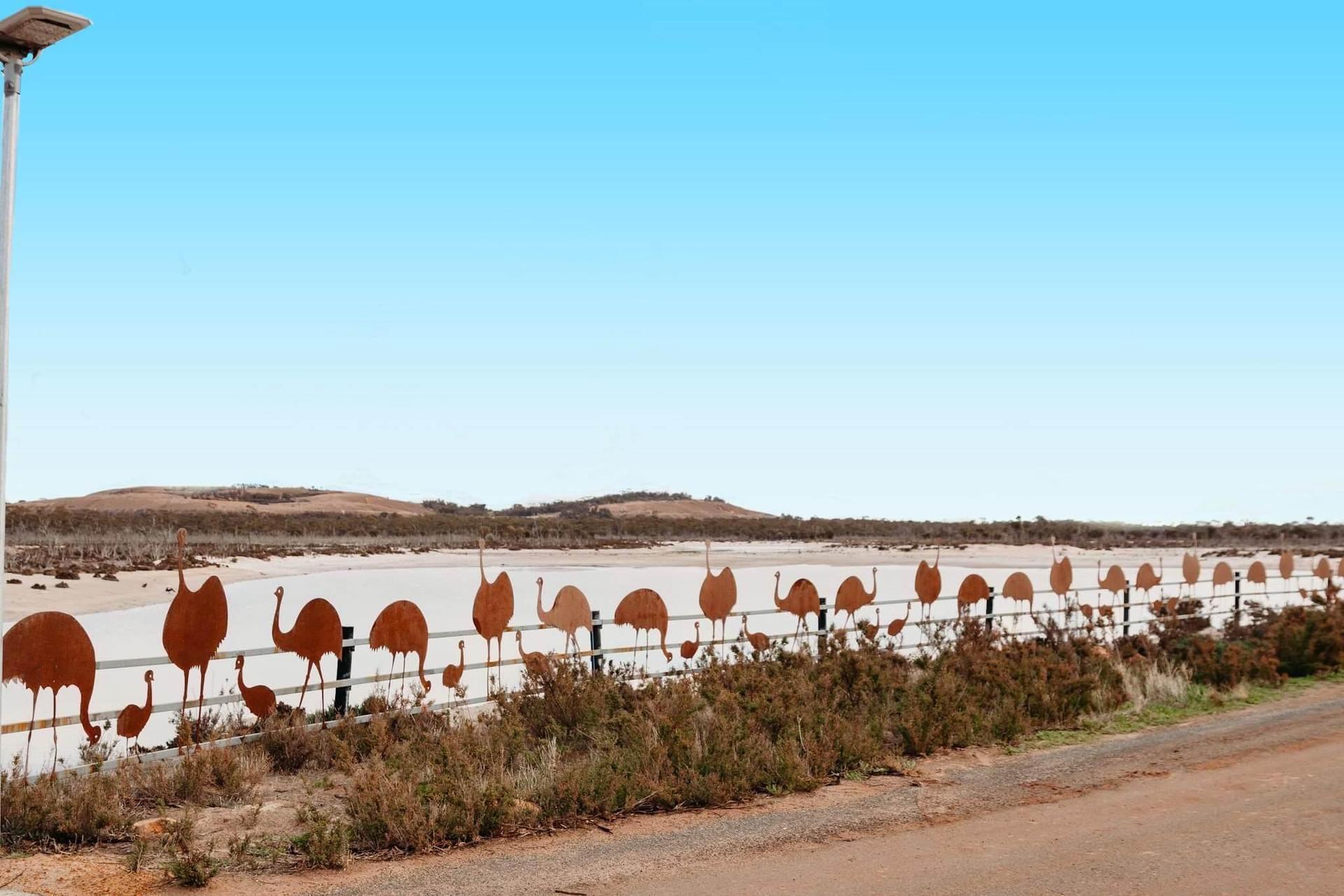 Wave Rock Resort, Lake Magic - 1
