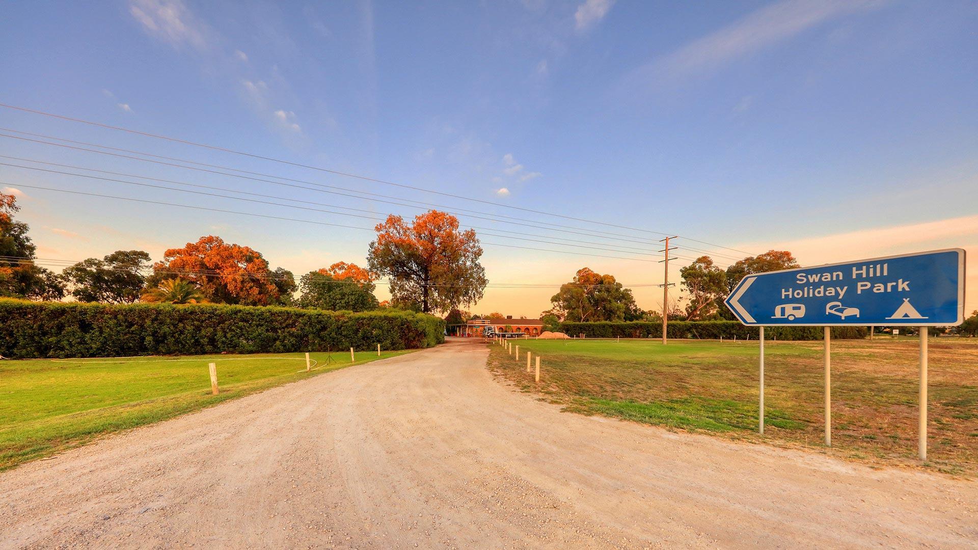 Swan Hill Holiday Park - 3