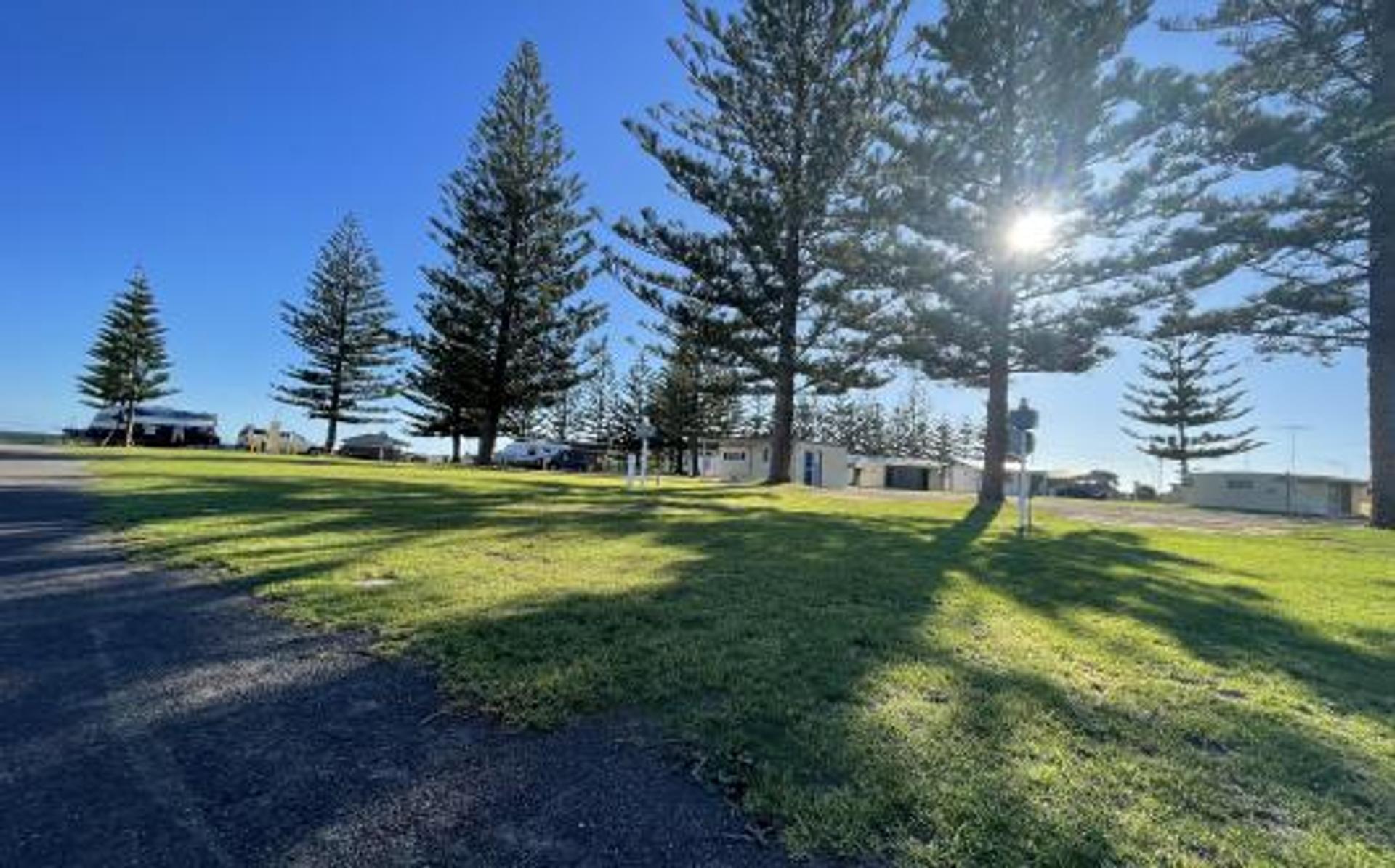 Port Rickaby Caravan Park - 1