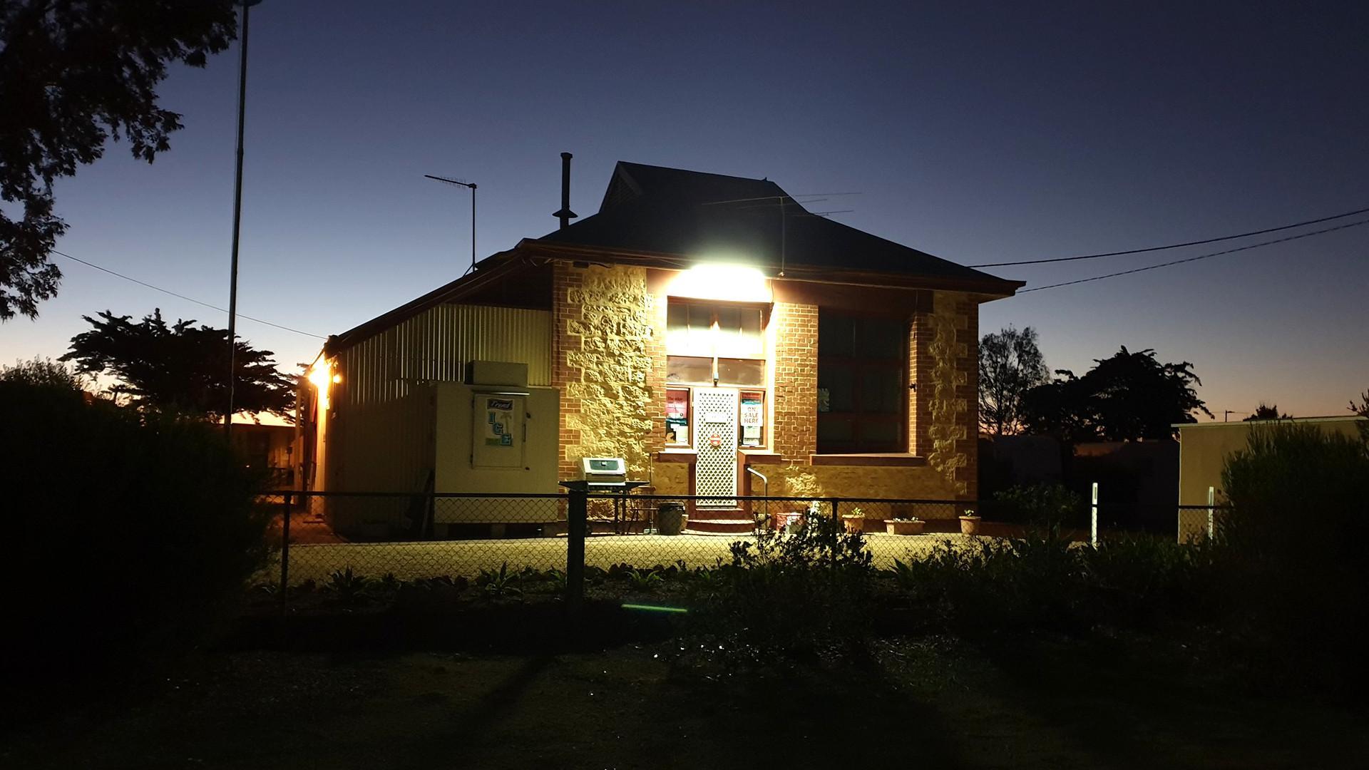 Pine Point Caravan Park,Camping & Kiosk - 1