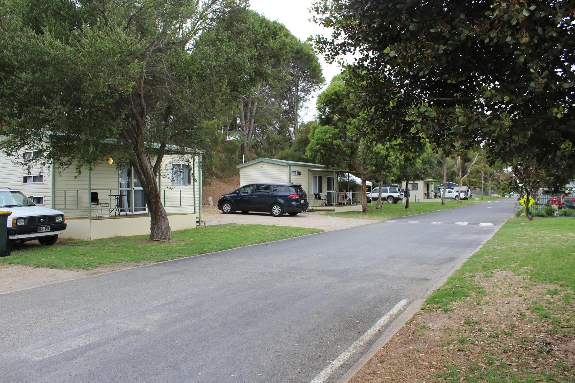 Milang Lakeside Caravan Park - 3