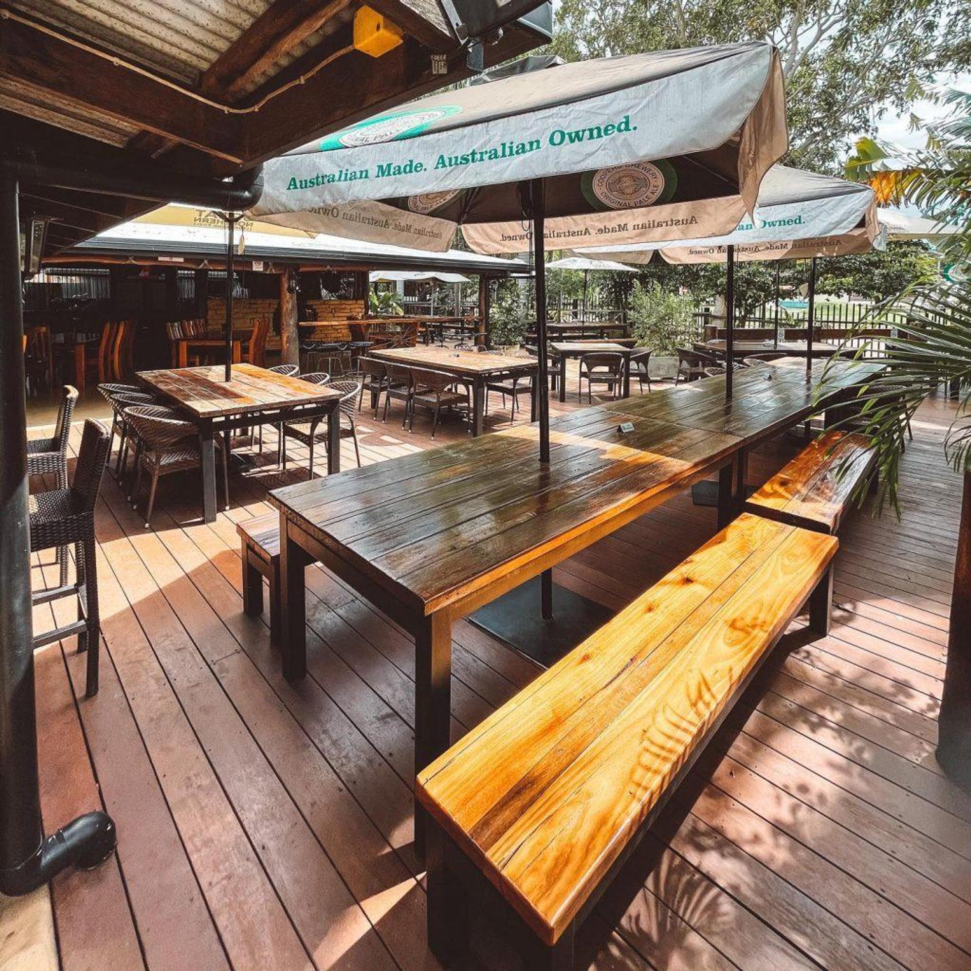 Lazy Lizard Tavern & Caravan Park - 3