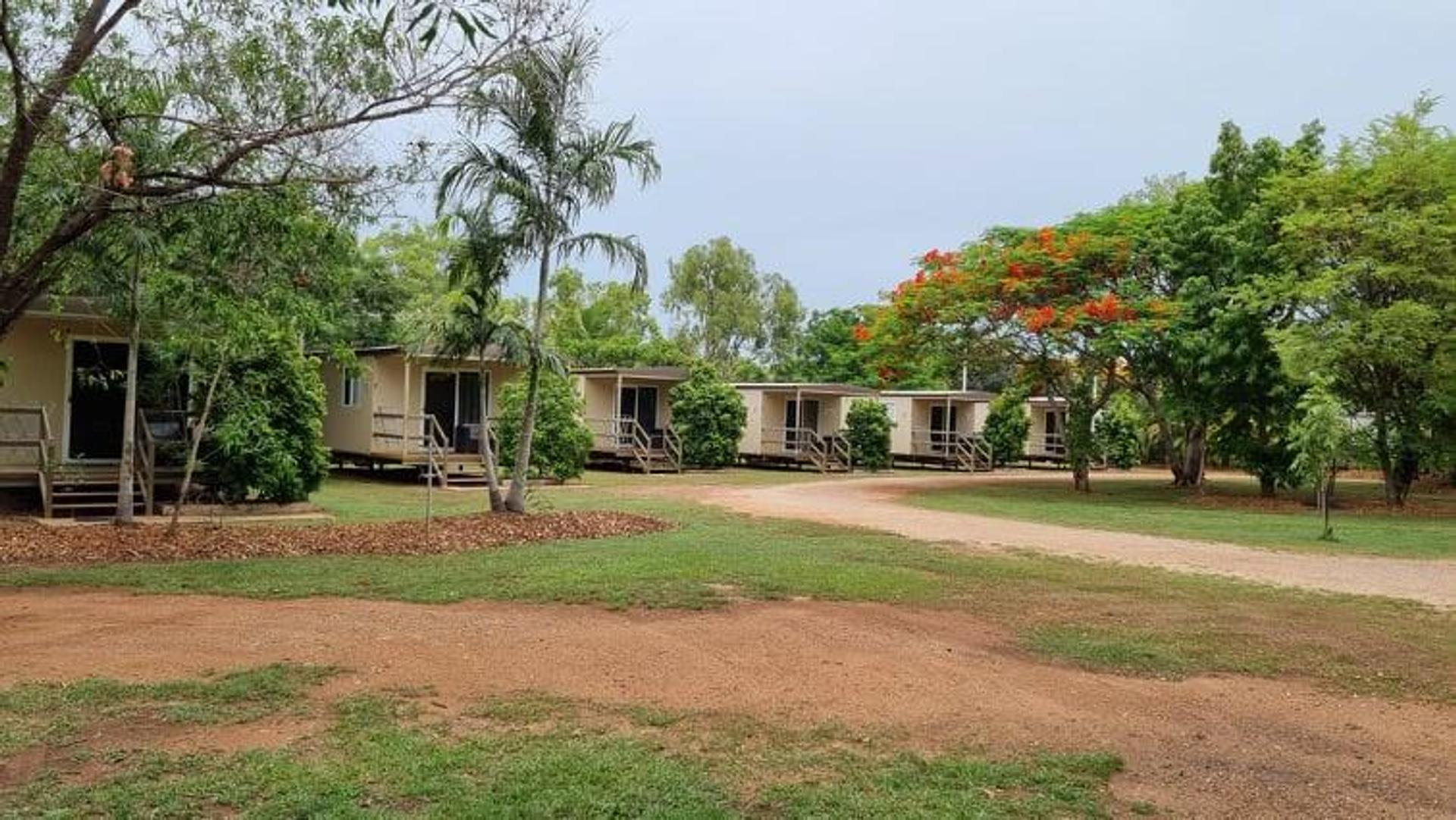 Lazy Lizard Tavern & Caravan Park - 5