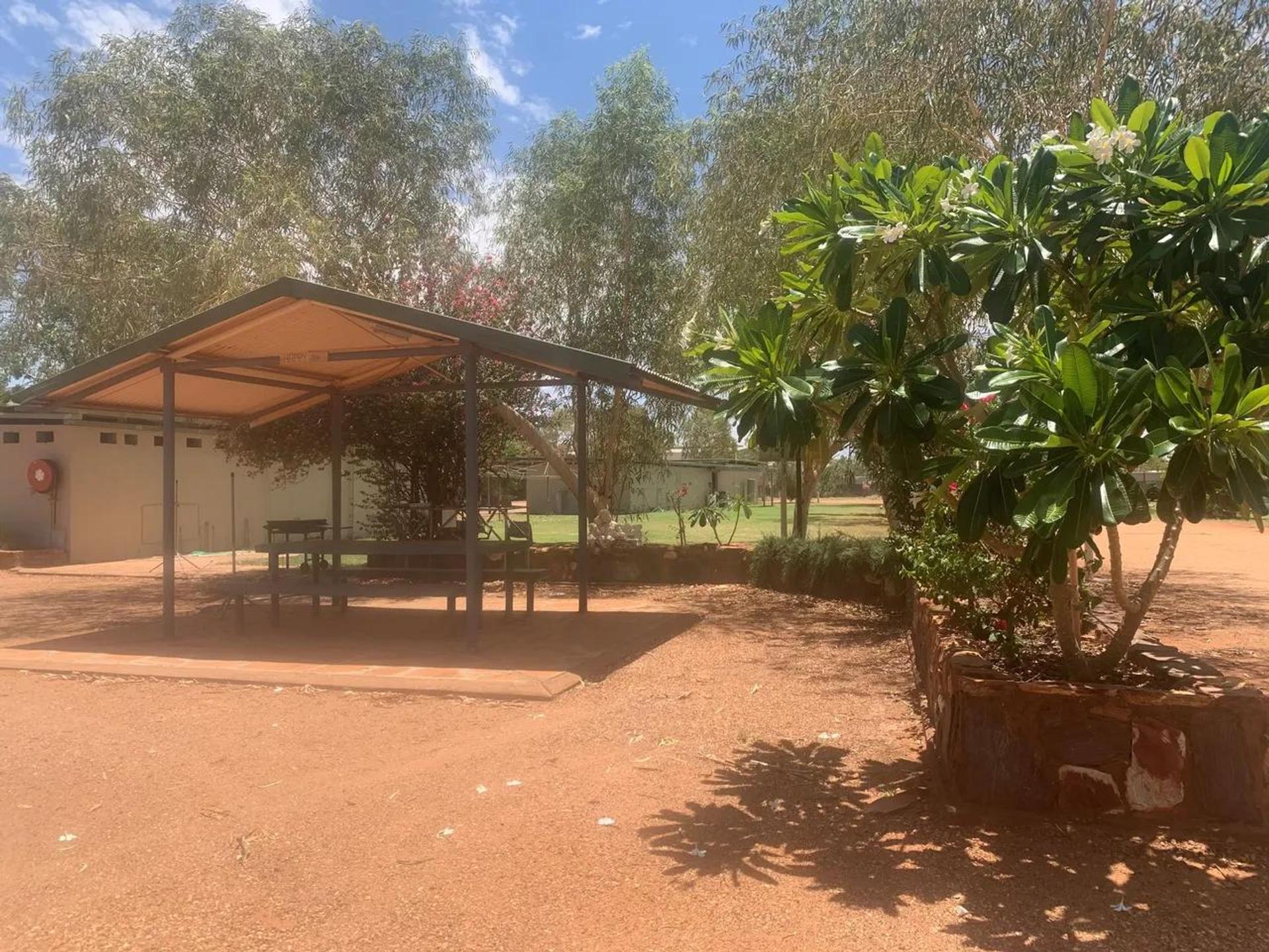 Tennant Creek Caravan Park - 4