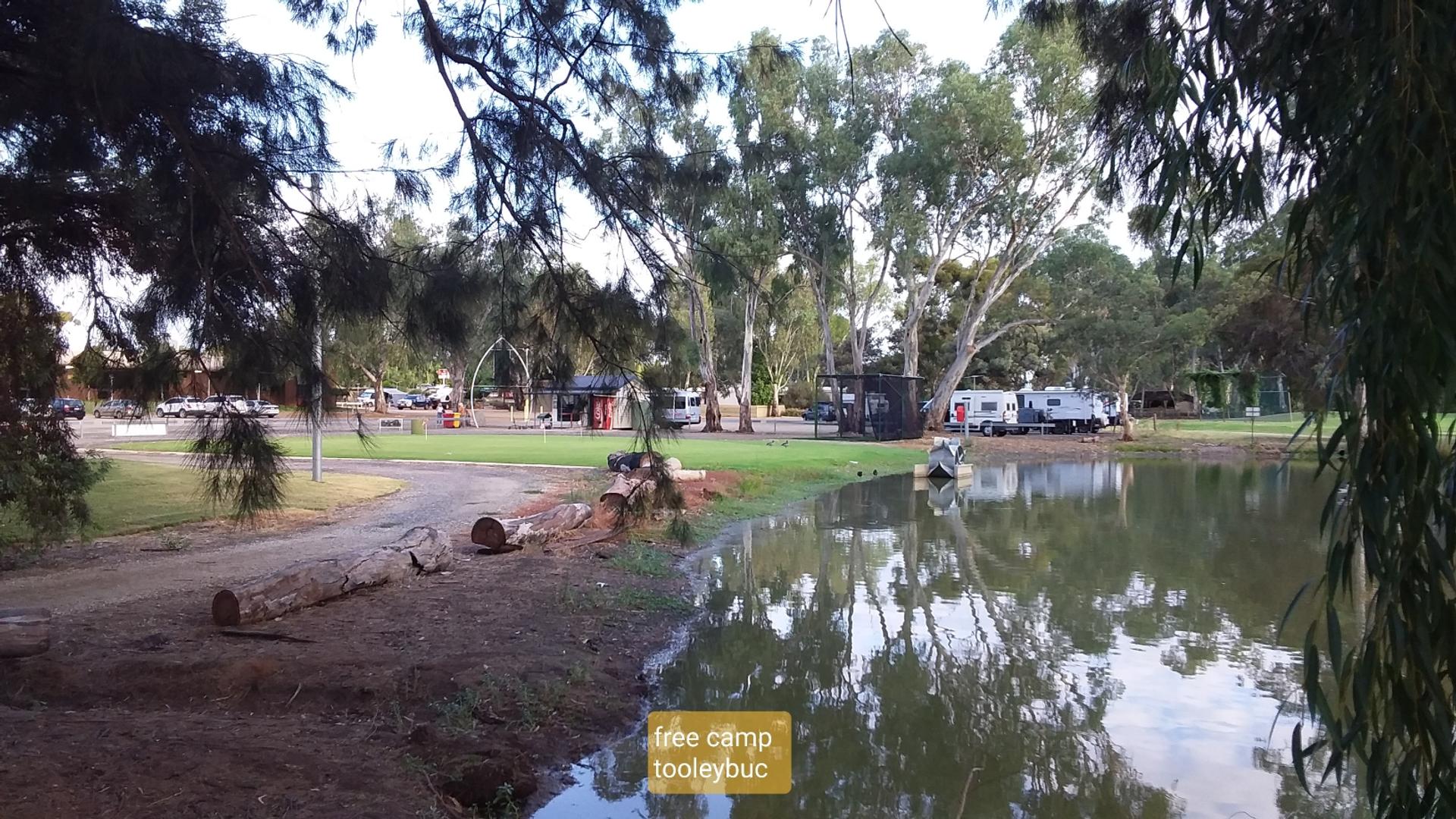 Tooleybuc Caravan Park - 2
