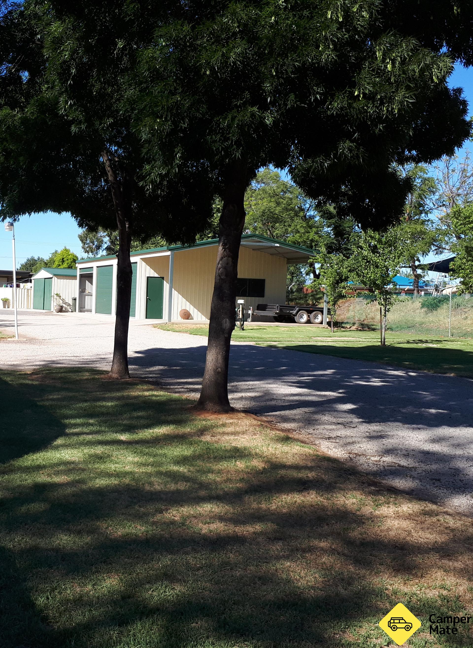 Jerilderie Motel & Caravan Park - 4