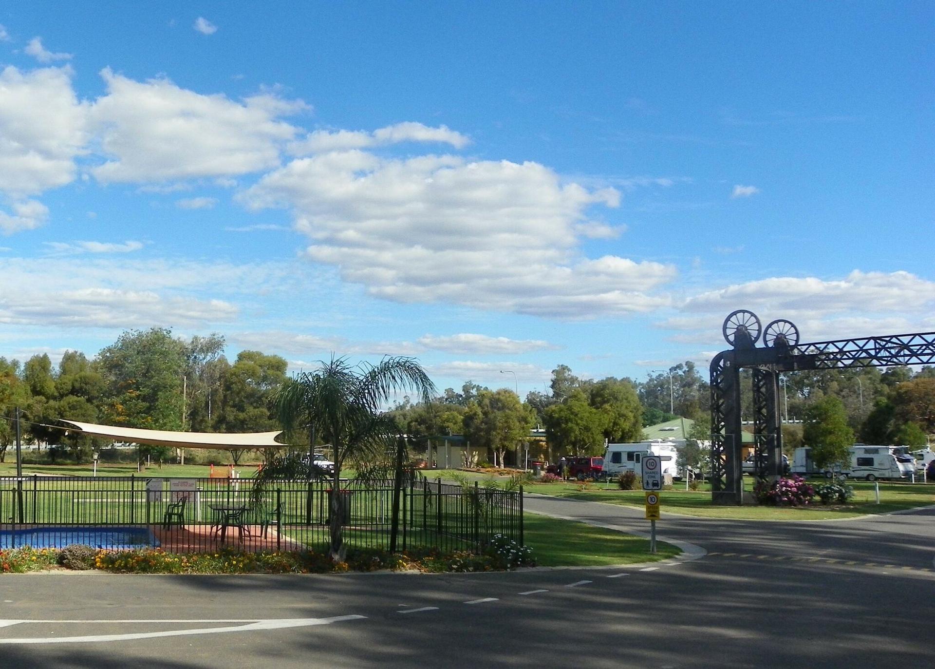 Balranald Caravan Park - 4