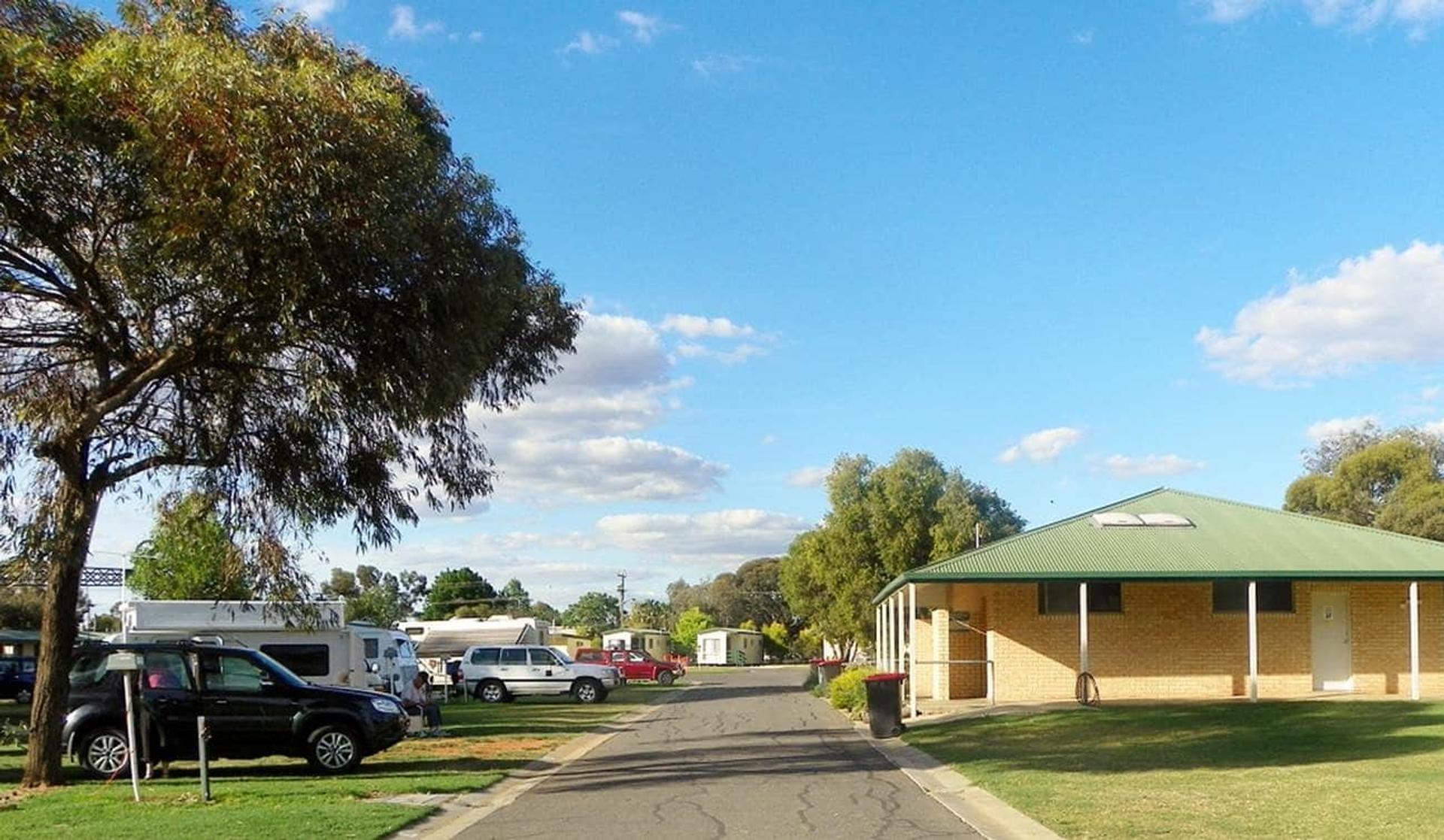Balranald Caravan Park - 1