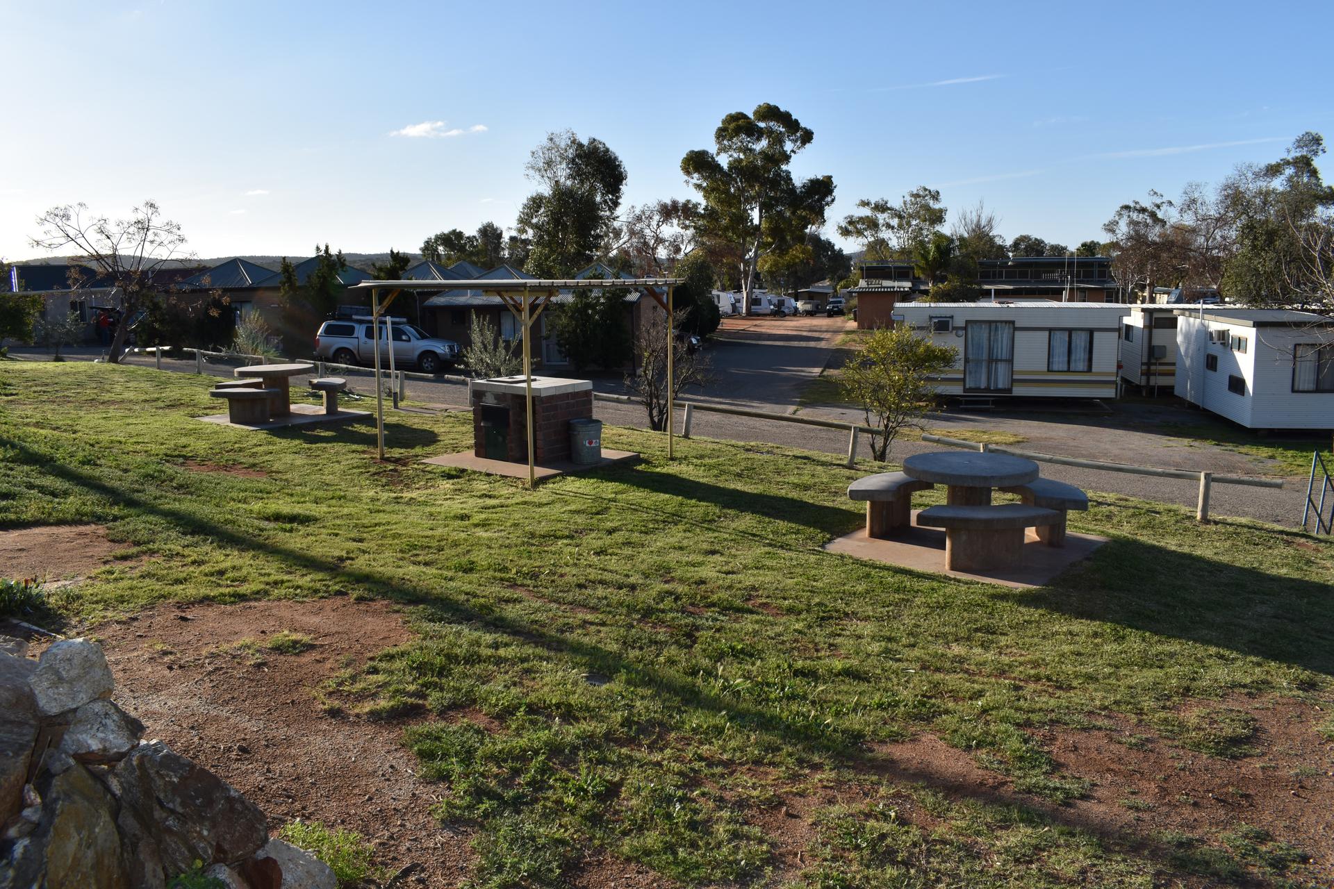 Lake View Caravan Park - 2