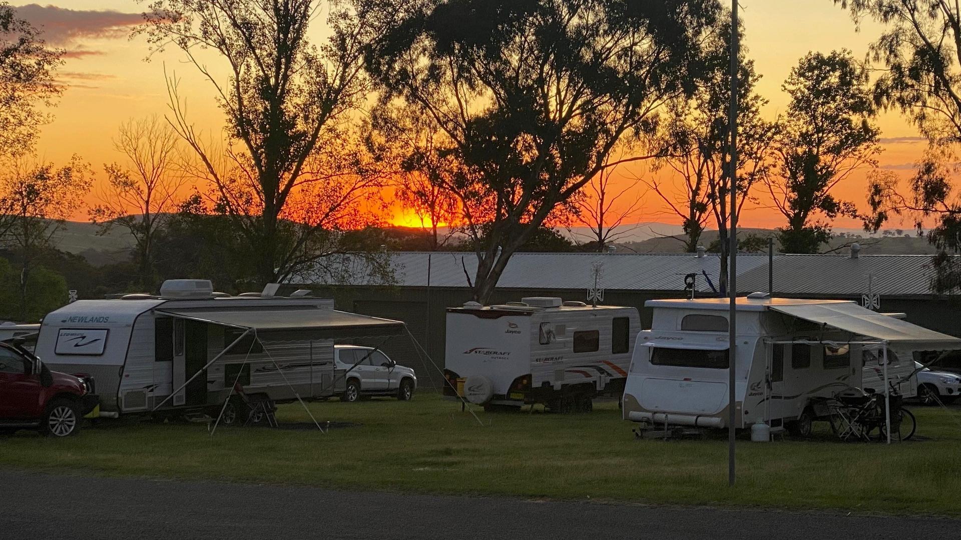 Parkes Overnighter Van Park - 4