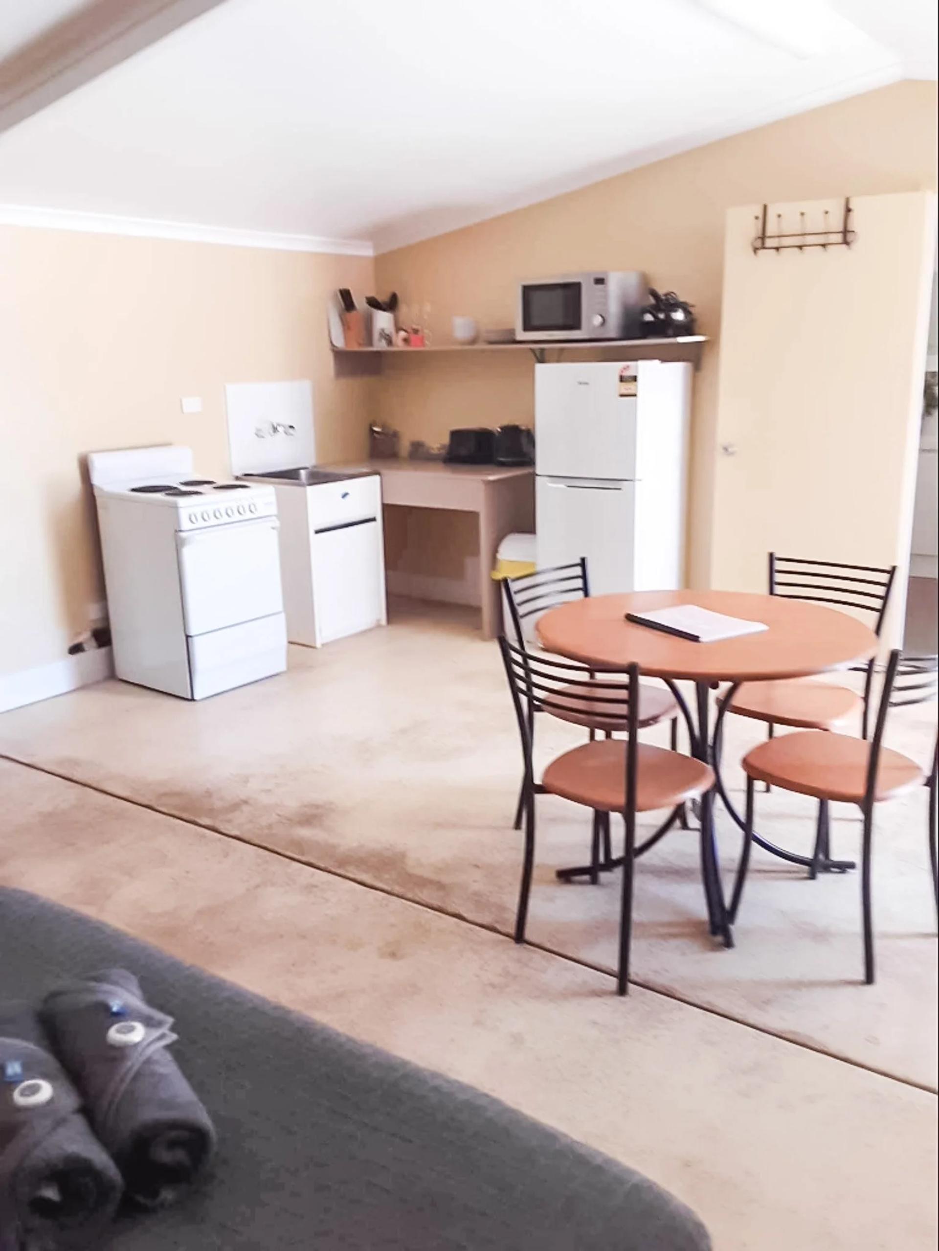 Boulia Caravan Park - 5