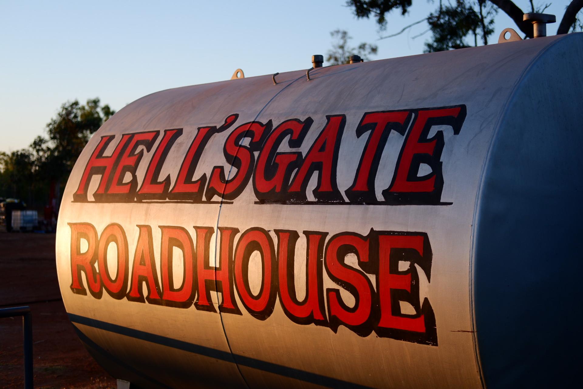 Hells Gate Roadhouse - 5