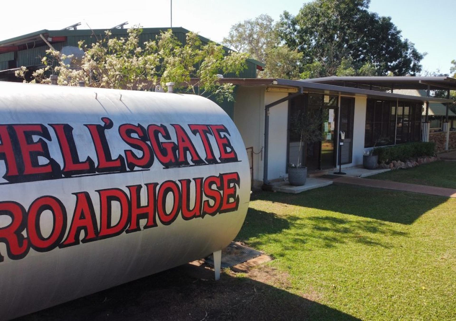 Hells Gate Roadhouse - 3