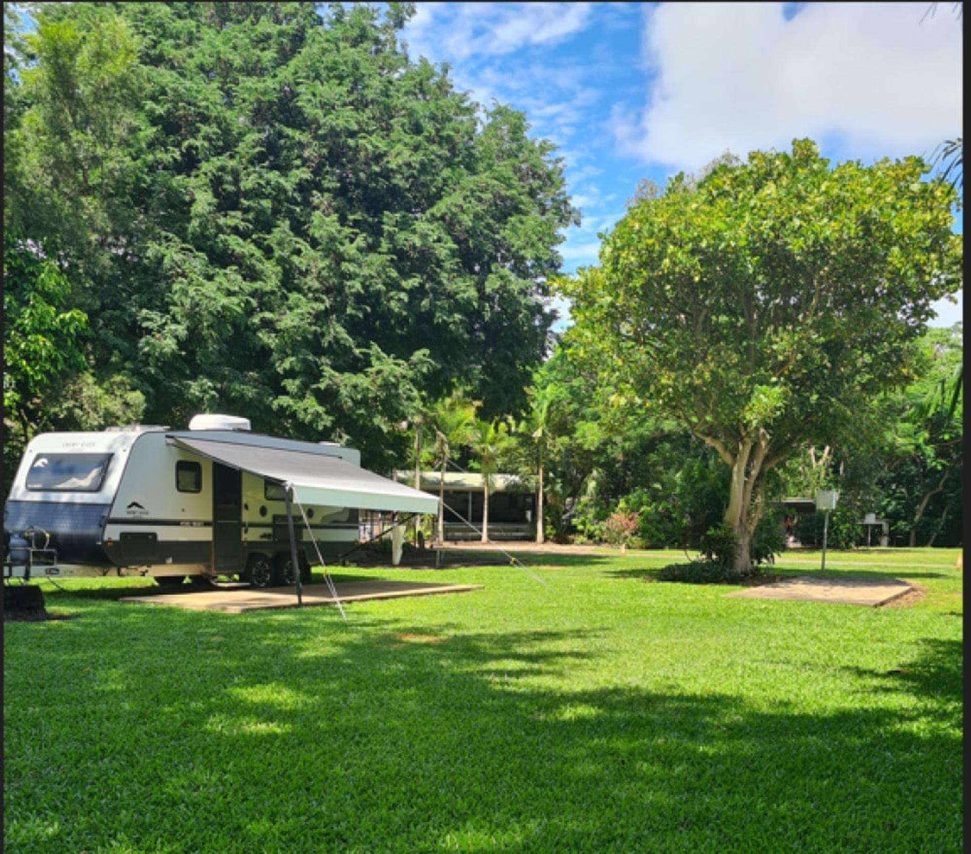 Mareeba Country Caravan Park - 1