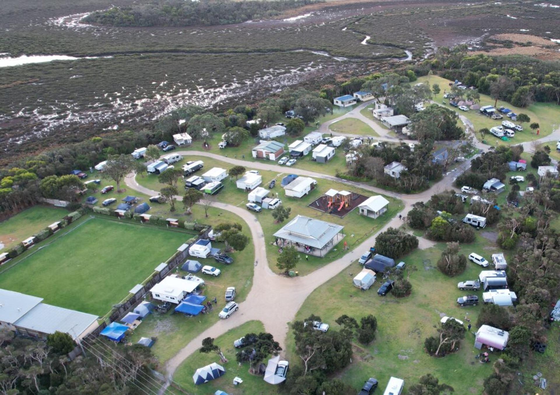 Long Jetty Caravan Park - 4