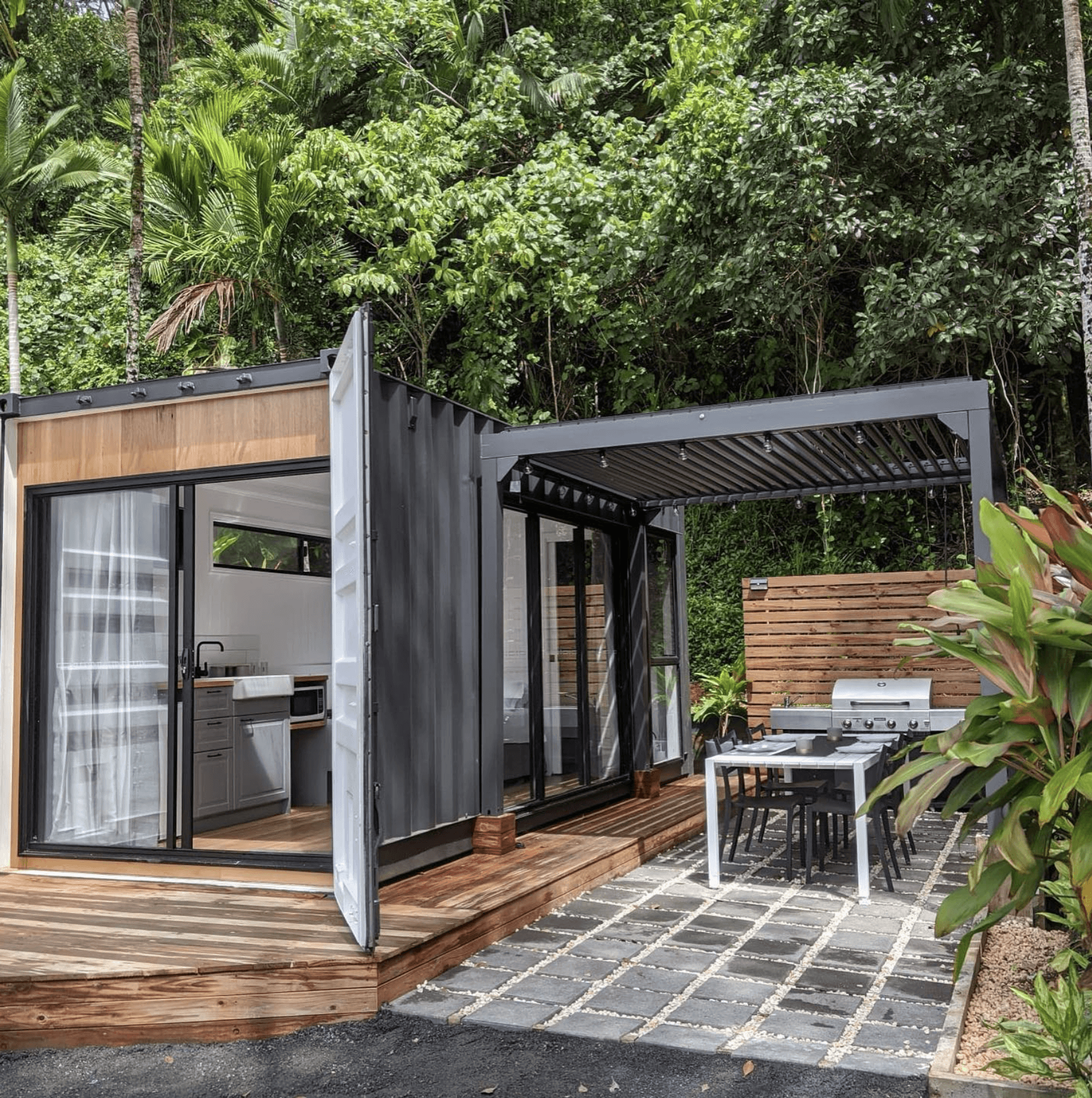 Etty Bay Caravan Park - Image 6