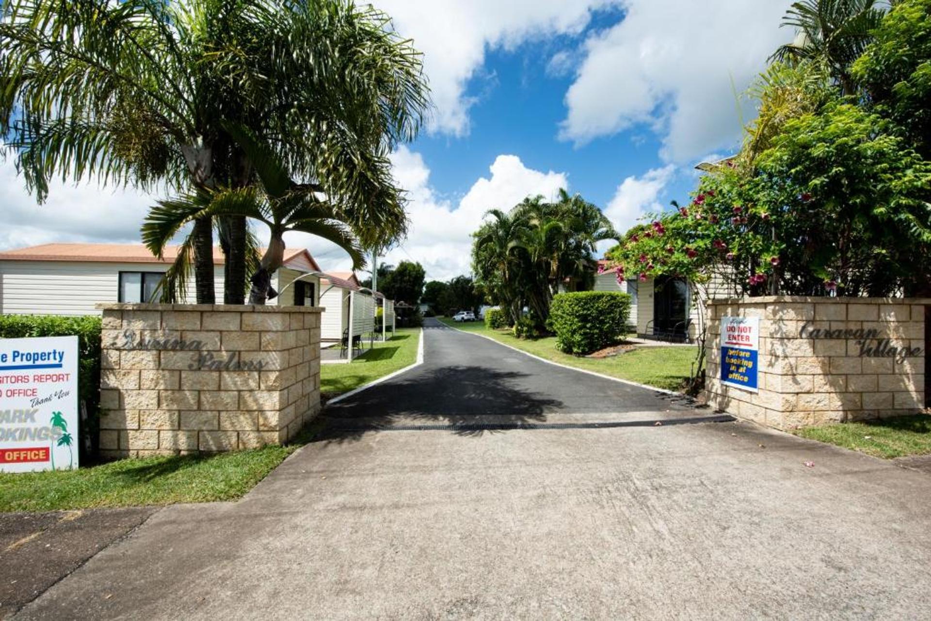 Sarina Palms Caravan Village - 1