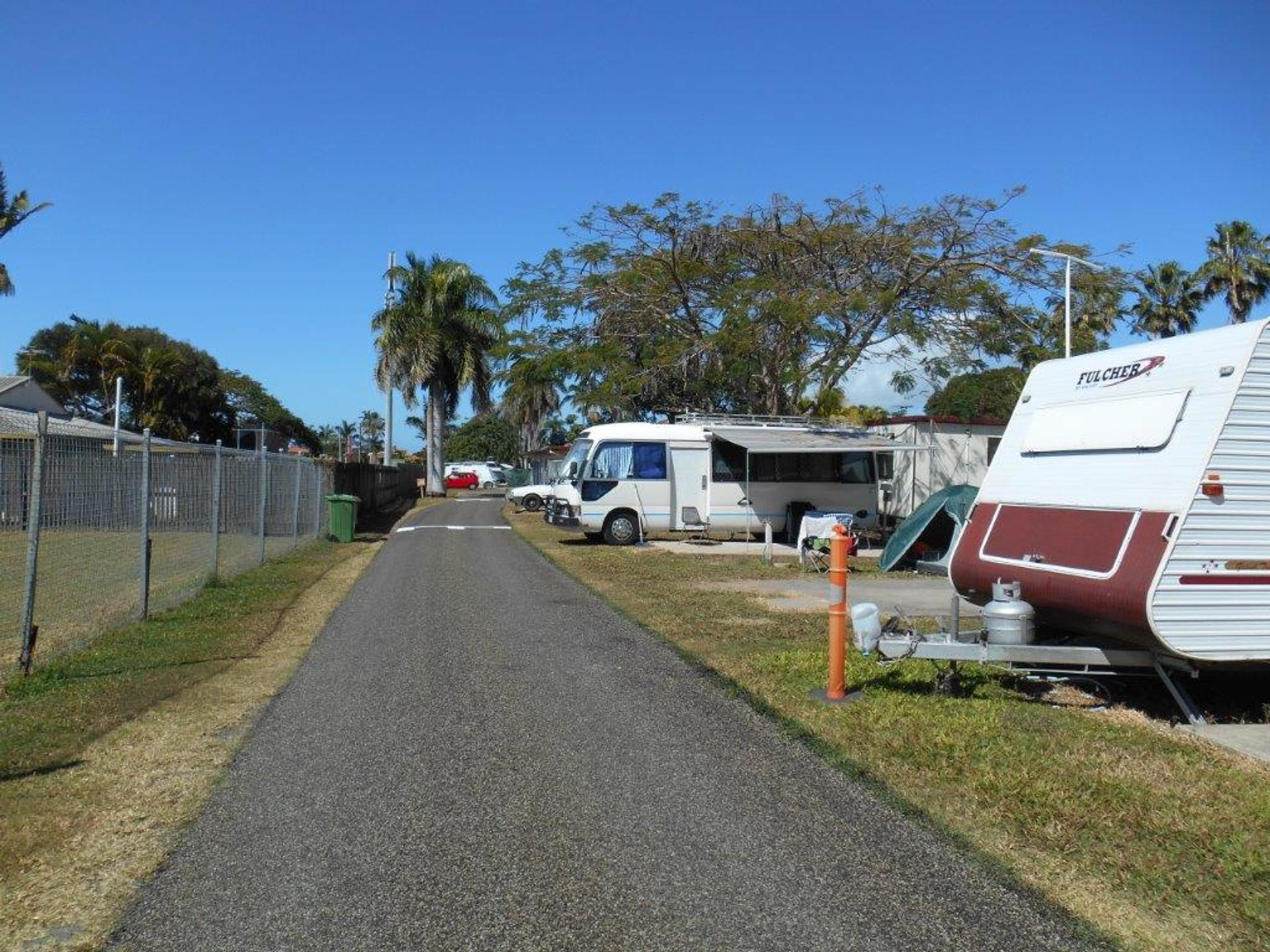 Premier Caravan Park - 4
