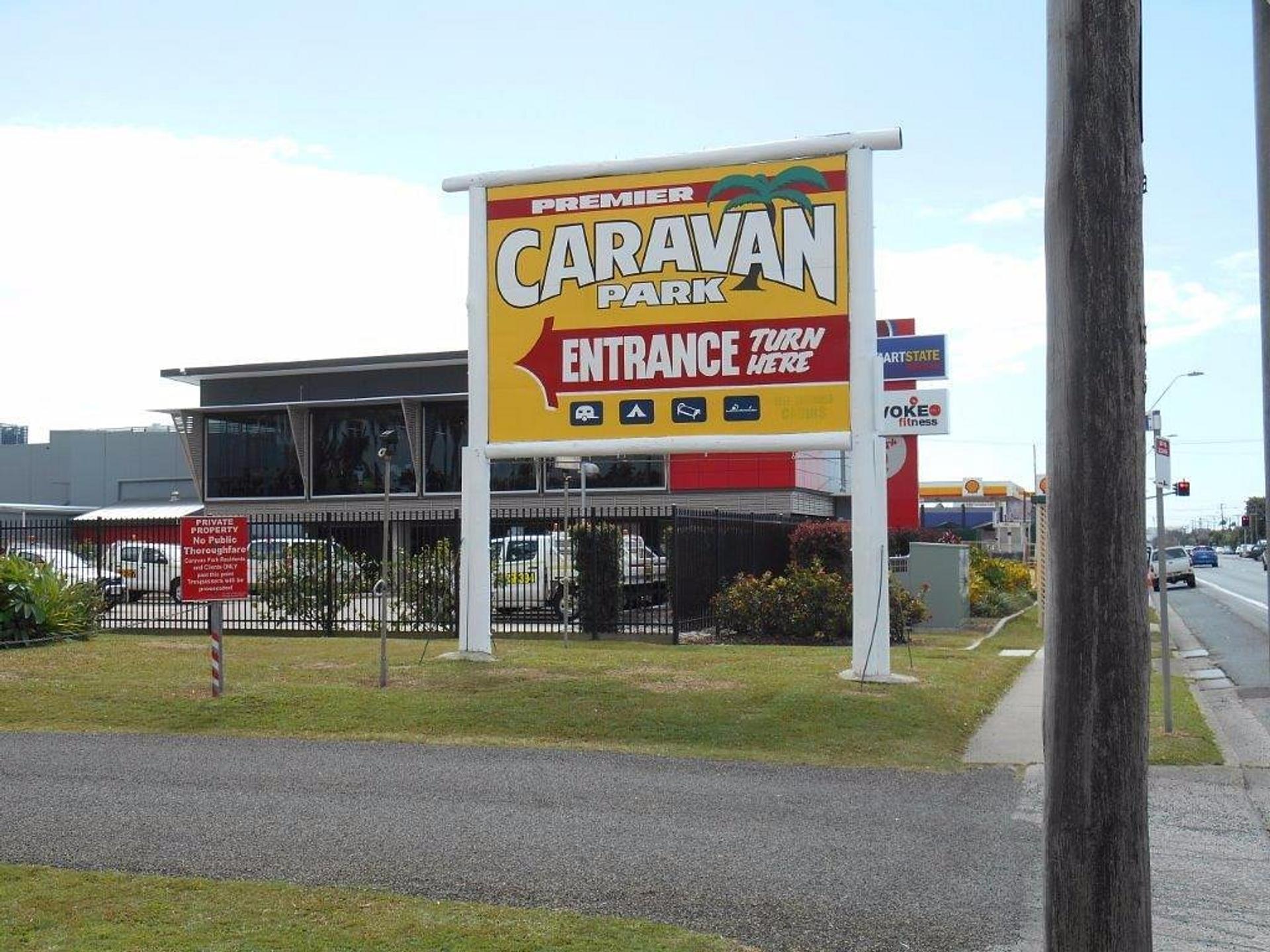 Premier Caravan Park - 3