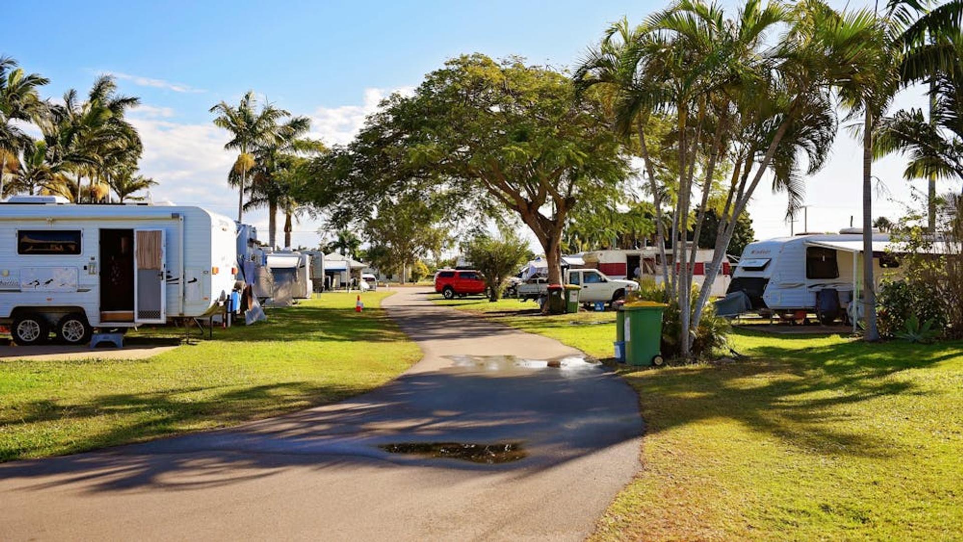 Home Hill Caravan Park - 4