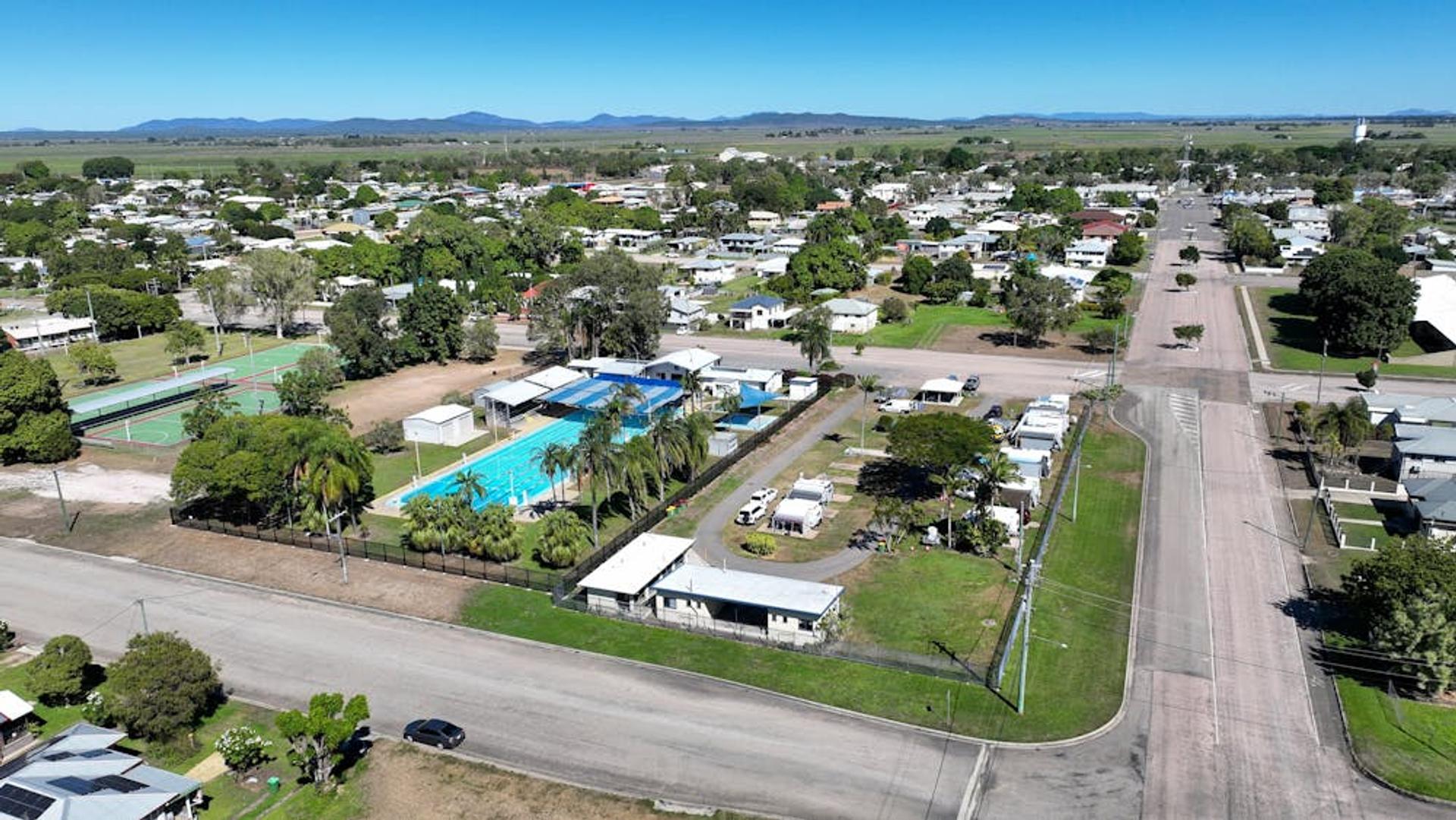 Home Hill Caravan Park - 2