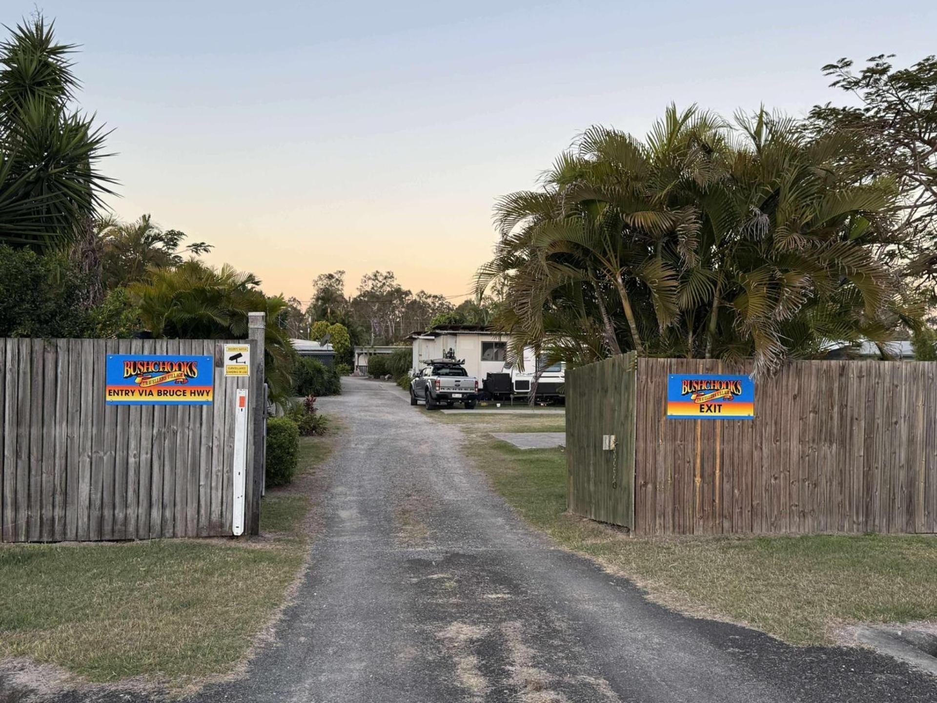 Bushchooks Travellers Village - 1