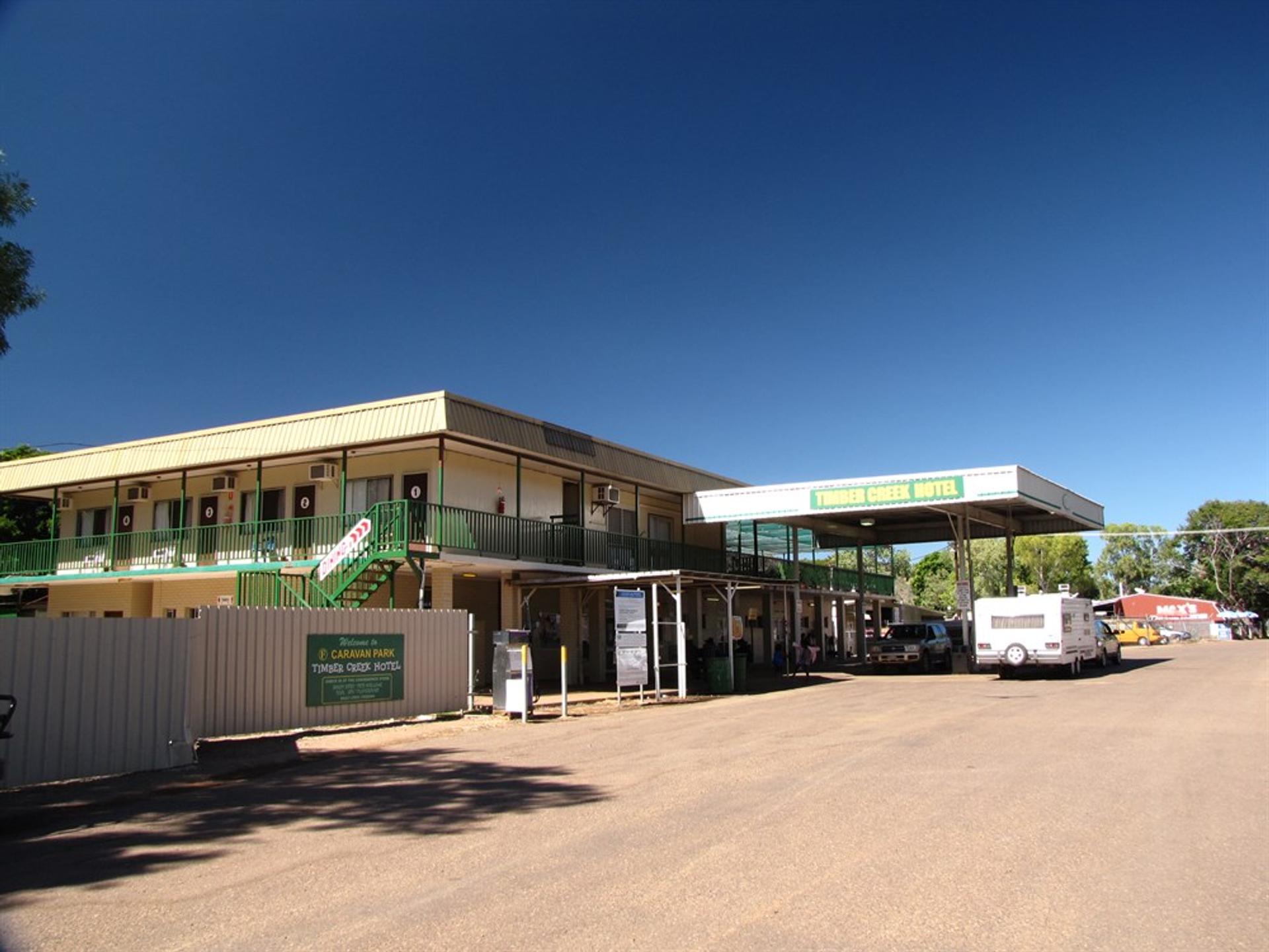 Timber Creek Hotel & Caravan Park - 1