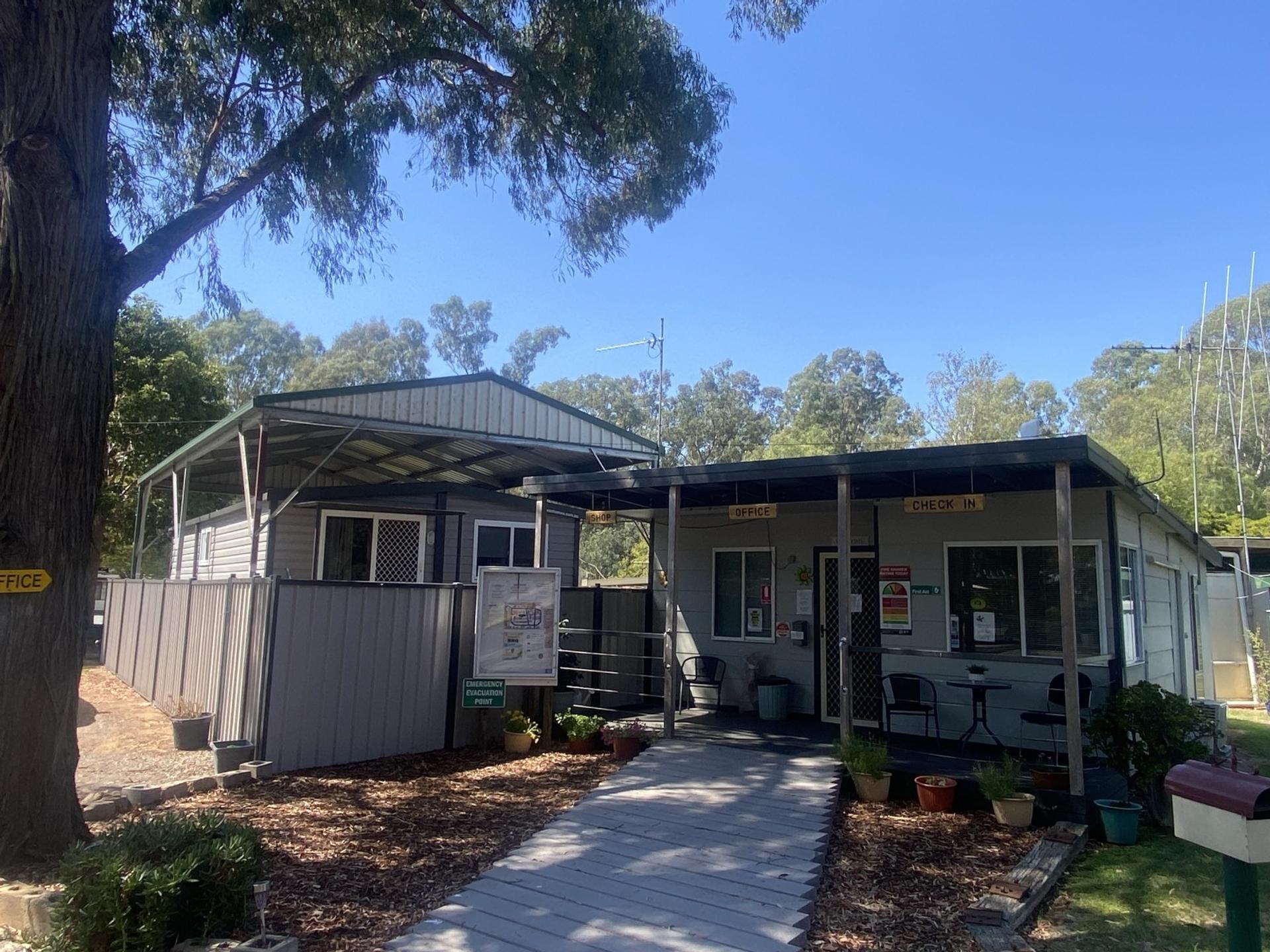 Murchison Caravan Park - 3