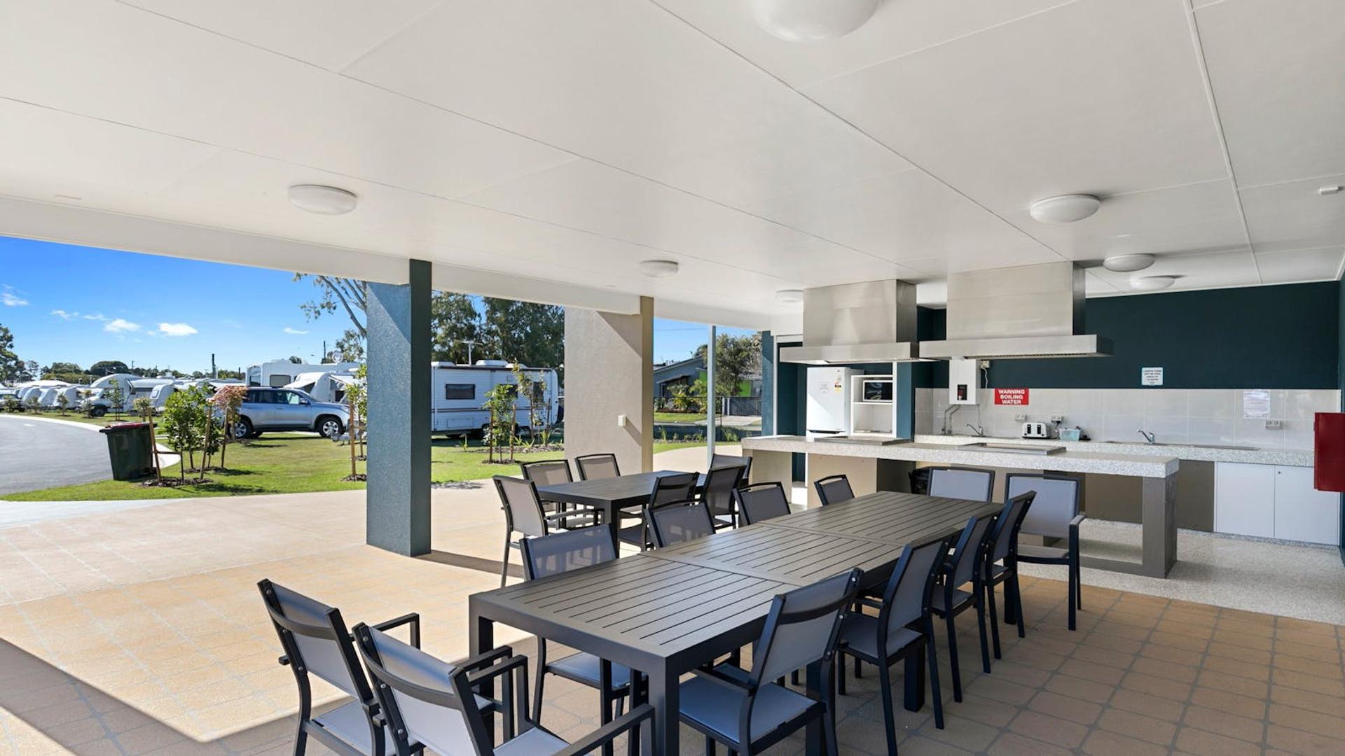 Pier Caravan Park - 3
